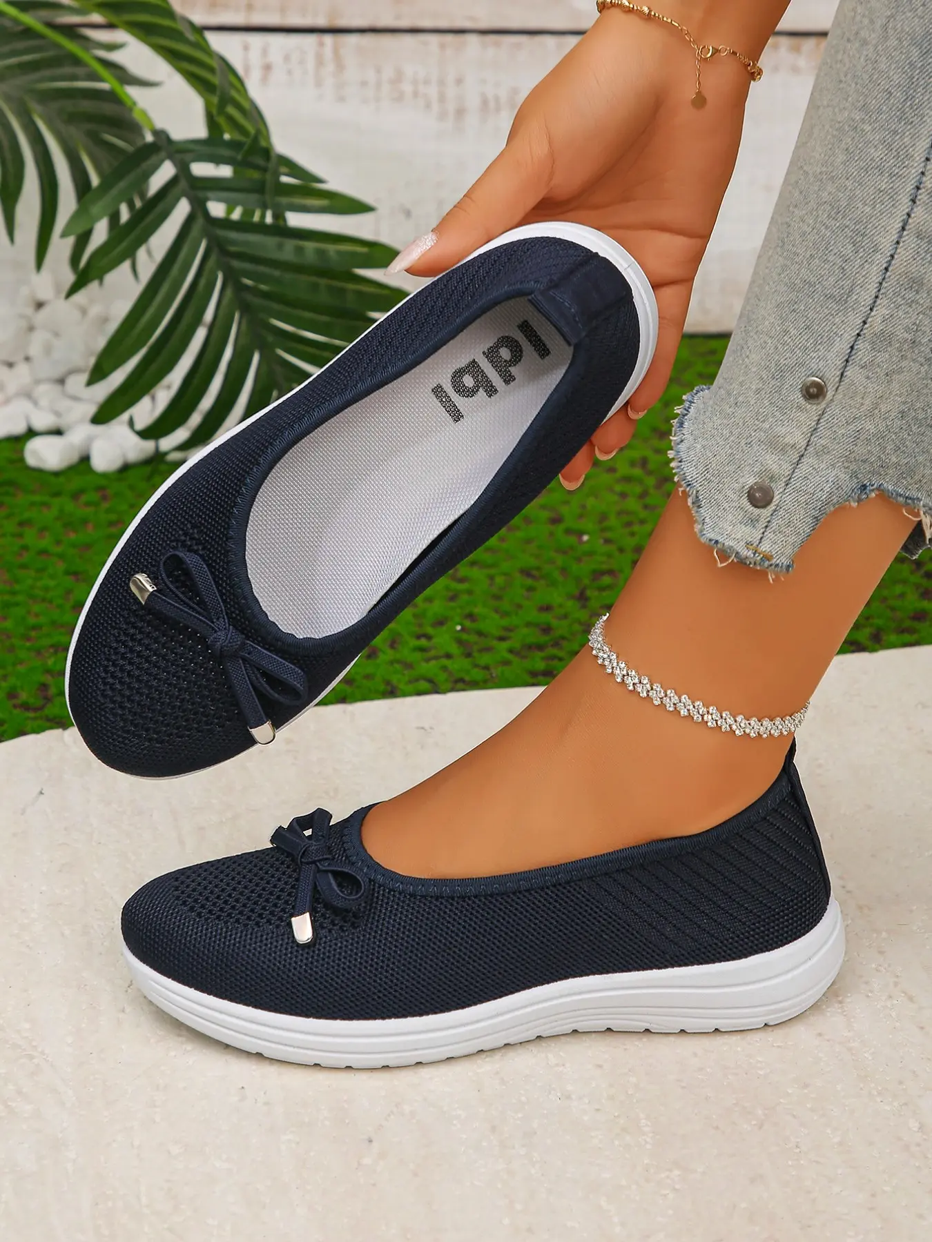 Women's Bowknot Decorated Knit Slip-On Thick Sole Flat Shoes, Bow Flats, Round Toe Casual Ballet Style, Anti-Slip Outsole, Ideal for Daily Use