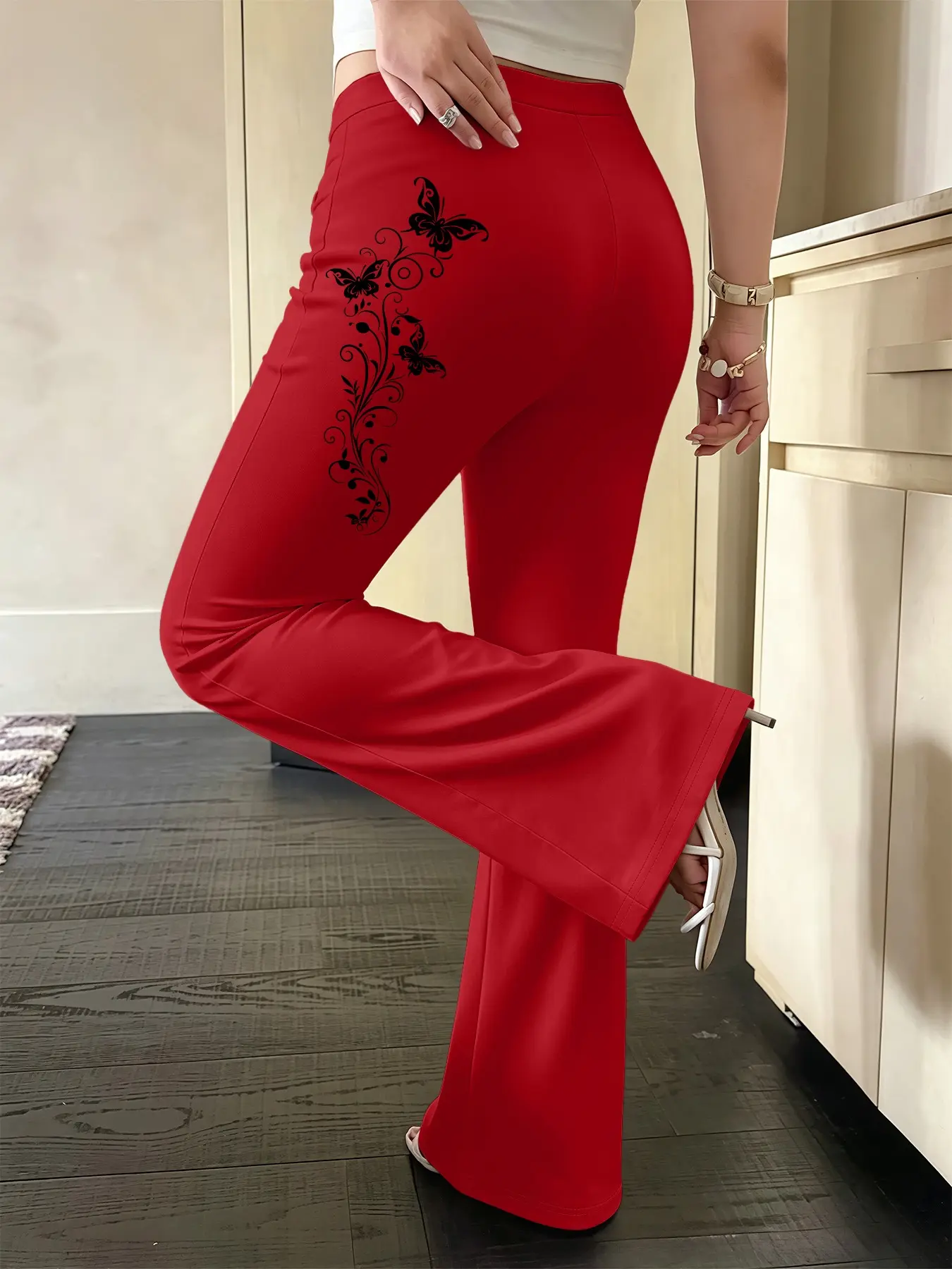 1-pack Dark Vine Butterfly Fashion Plus Size Women's Pants, Stylish Flared Bell Bottom Pants Suitable for All Seasons