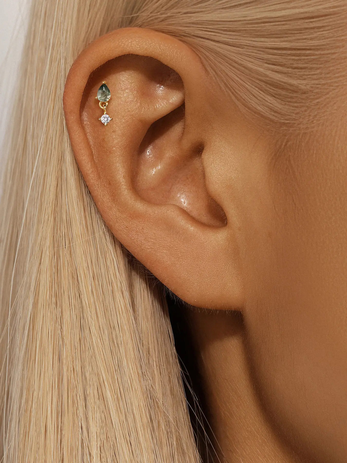1pc Gold Threaded Flat Head Cartilage Piercing Earring, Exquisite & Stylish 925 Sterling Silver, Teardrop Pendant Inlaid with Sparkling Zircon and Natural Aquatic Grass Agate, Anti-allergic, Comfortable & Firm Wearing, Trendy Jewelry for Women Daily Wear