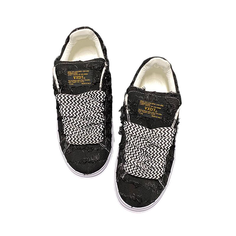 Men's Heavy-Duty All-Season Low-Top Sneakers - Black & Checkerboard Skate Shoes with Thick Rubber Sole, Cushioning, Lace-Up Casual Wear Suitable for Daily Use, Skateboarding, Outdoor - Wide