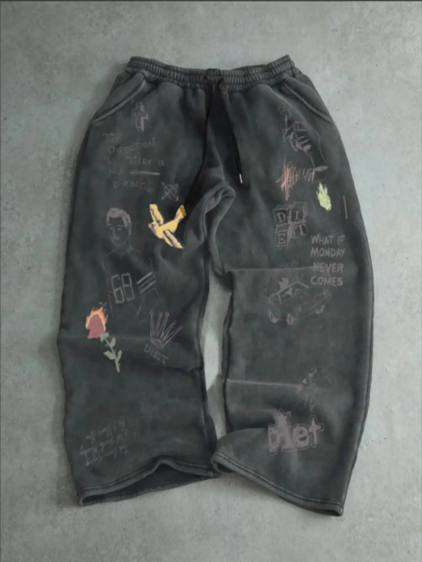 American Vintage Washed Graffiti Wide-Leg Loose Baggy Oversized Sweatpants, Printed Casual Pants, Hand-Drawn Multi-Element Print, Retro Post-Apocalyptic Street Style