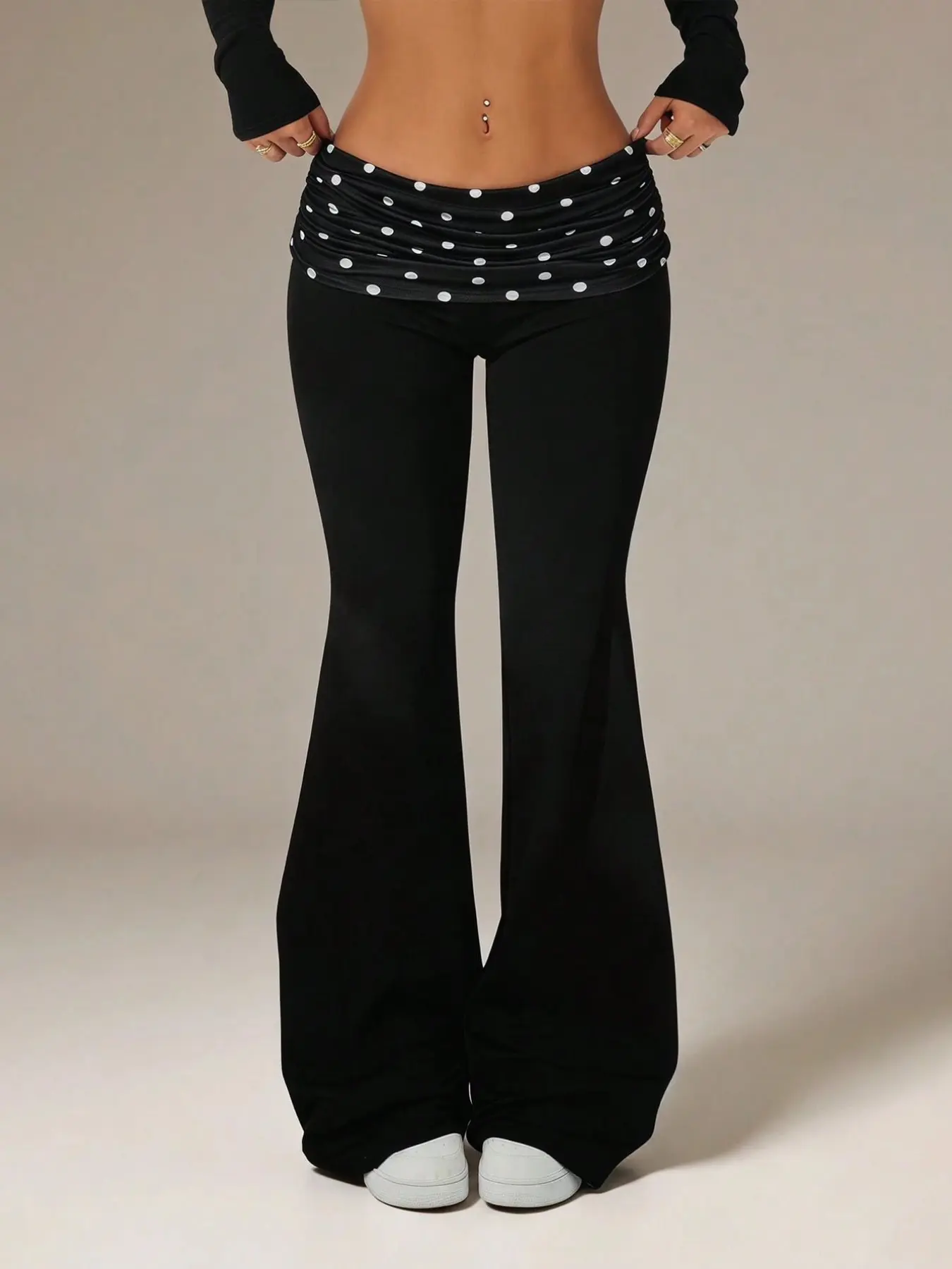 Women Low Waist Fold Over Waistband Flared Pants Leopard Polka Dot Print Ruched Waist Slim Bootcut Leggings Stretchy Soft Y2K Vintage Casual Streetwear High Elastic Bodycon Bell Bottom Trousers Daily Workout Fashion Slim Fit Long Pants For Ladies
