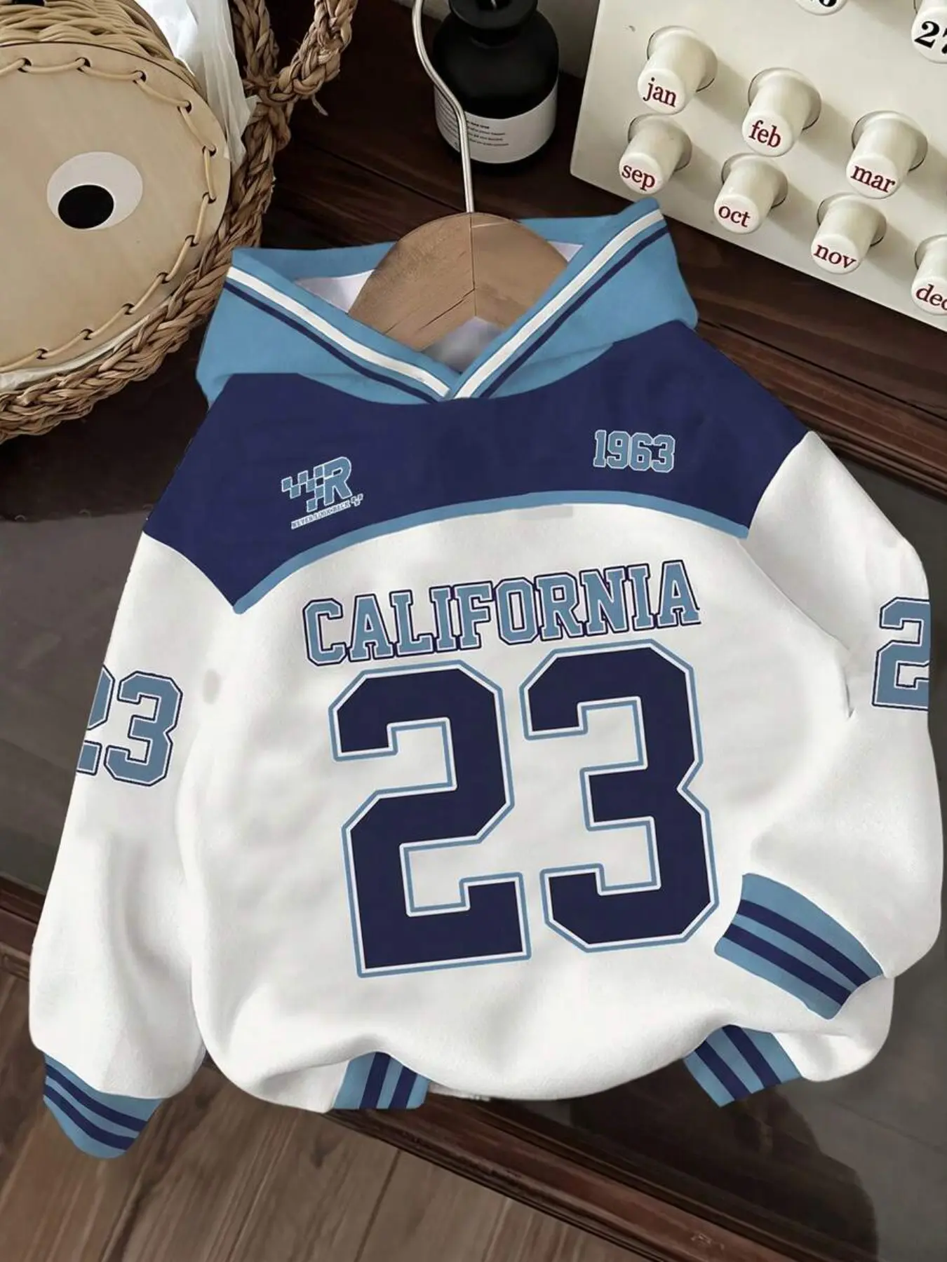 Boys' American Style Number 23 Print Hooded Sweatshirt, Streetwear Sporty Pullover, Loose-Fit Casual Top for All Seasons