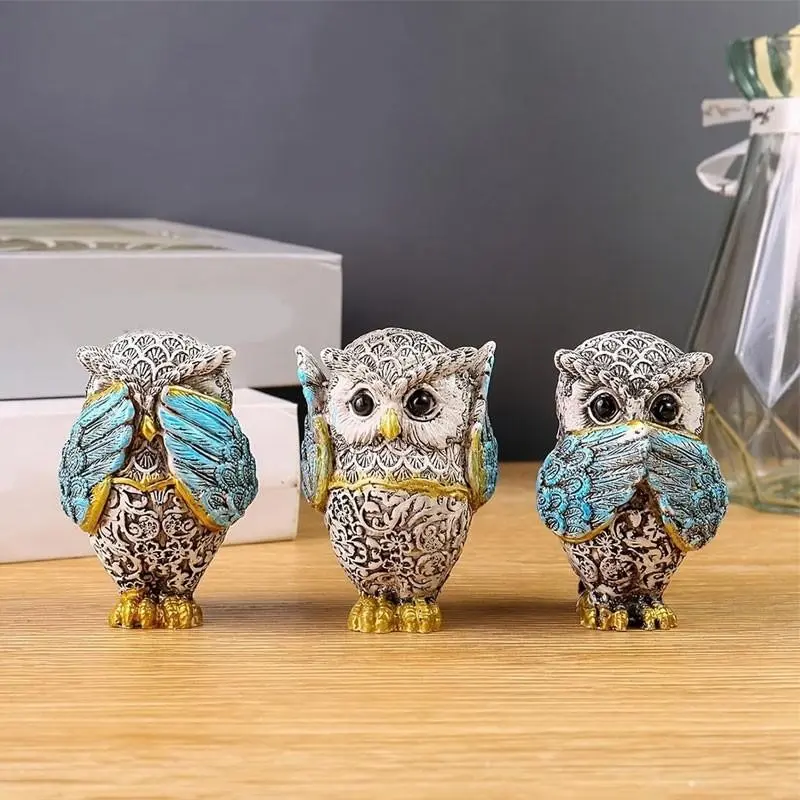 Owl figurine set, an animal decoration that is silent, unresponsive and non-verbal, suitable for home office desk decoration, cute owl ornament