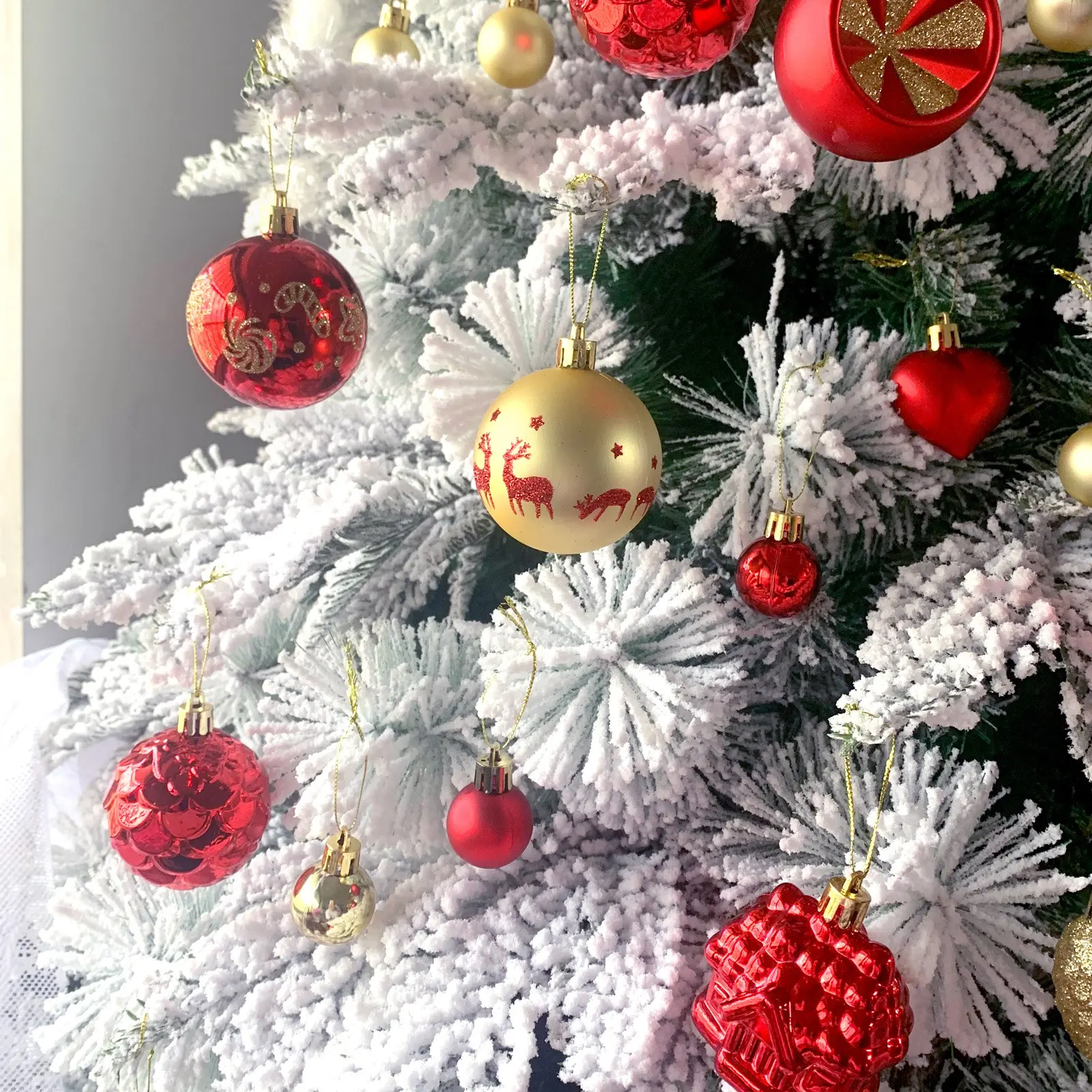 40pcs Christmas Decoration Set, Painted Paper Box Ornament Kit, Festive Tree Hanging Balls, Holiday Decor Essentials