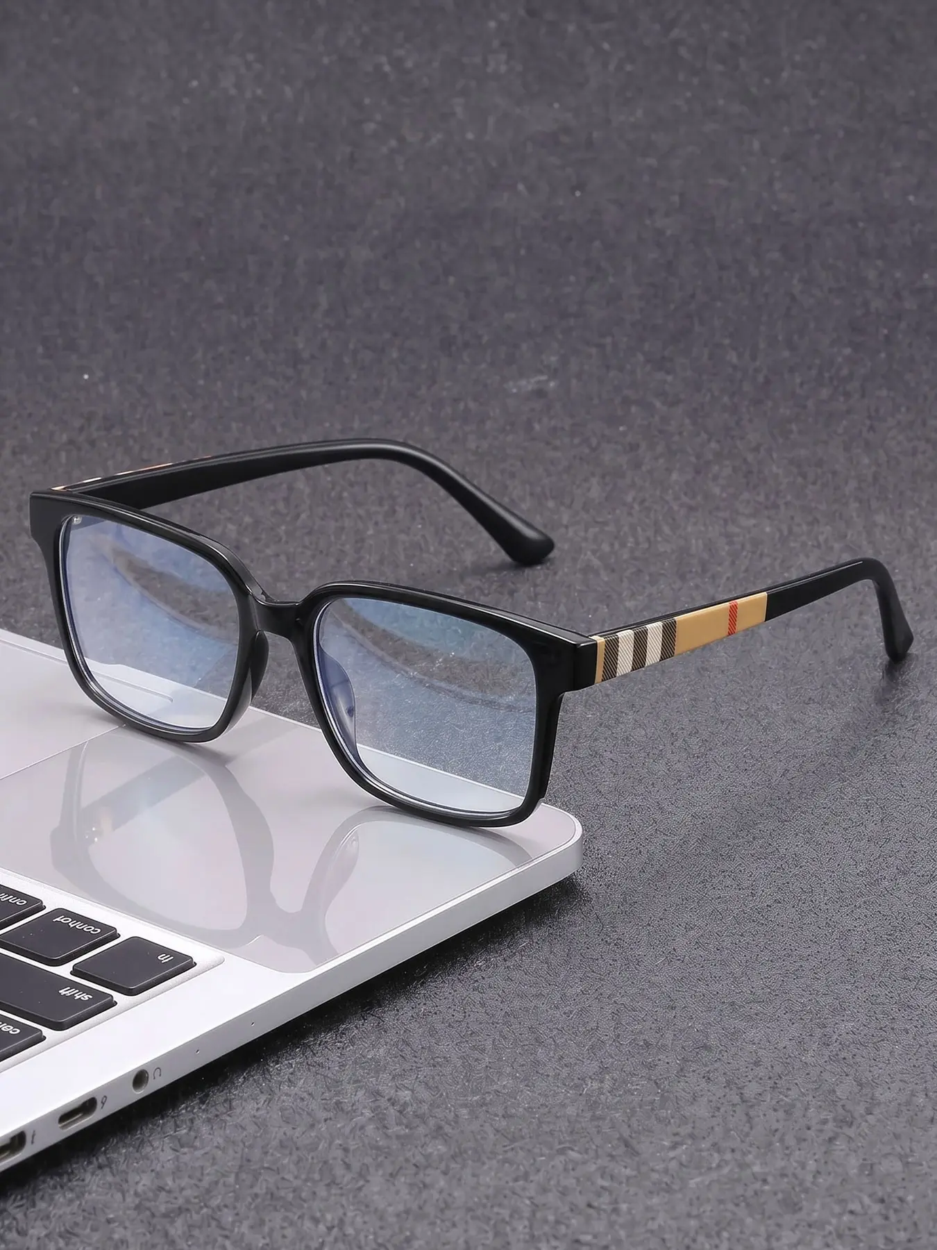 New Square Glasses for Men and Women, Fashionable Street Style, Luxury Elegant Business Blue Light Blocking Frames, Perfect Gift, Daily Wear