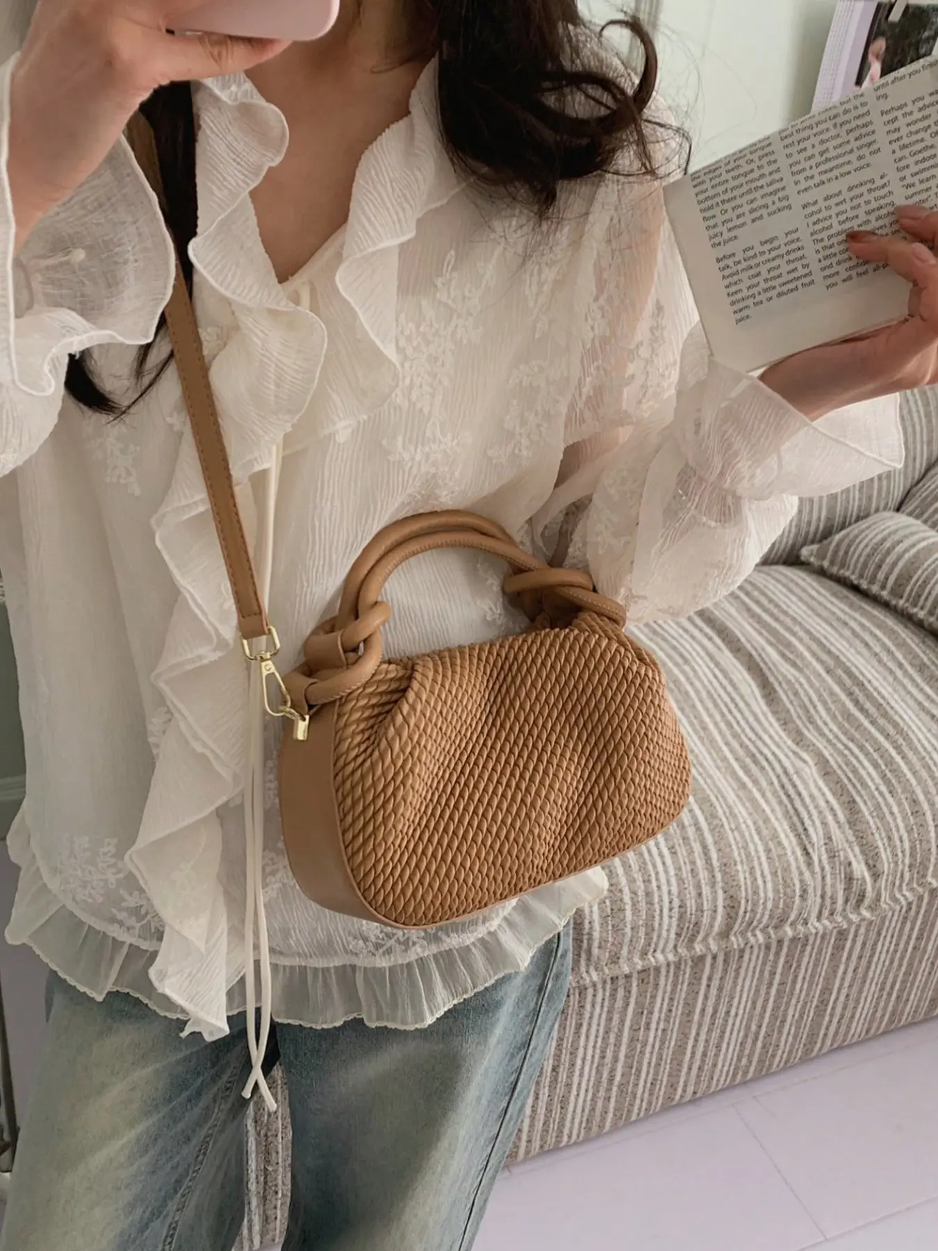 Retro Elegant Minimalist Unique Knotted Top Handle Design Clutch,Woven Knotted Mini Shoulder Purse Casual Daily & Date Crossbody Handbag, Crescent Everyday Bag Suitable for Work, Dates or Outings