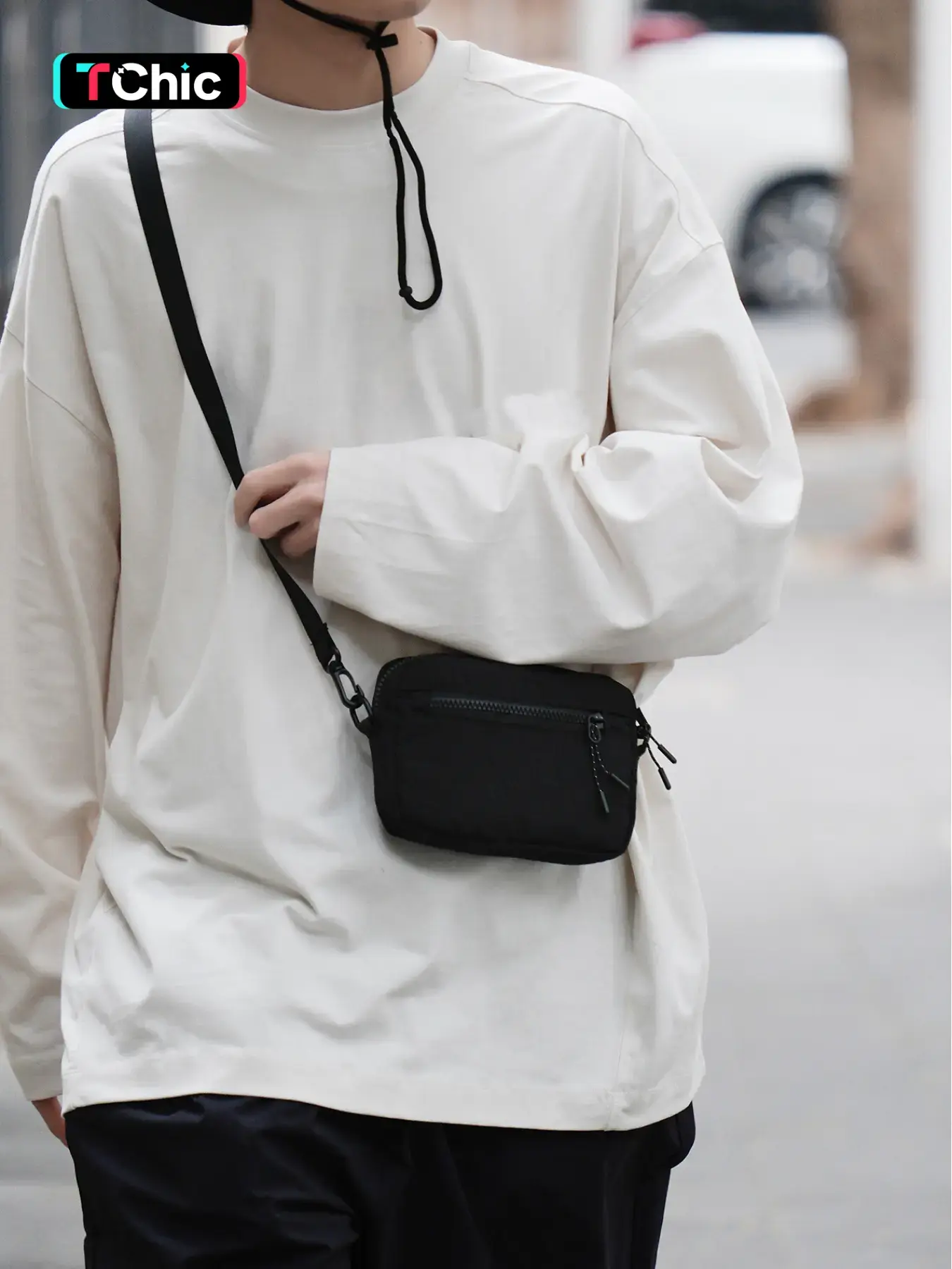 Mini crossbody bag with workwear style, Durable nylon material+caramel color design, double zipper pockets+adjustable shoulder straps, large capacity and no burden, perfect for pairing with hoodies, work pants, and casual wear, Casual crossbody bags