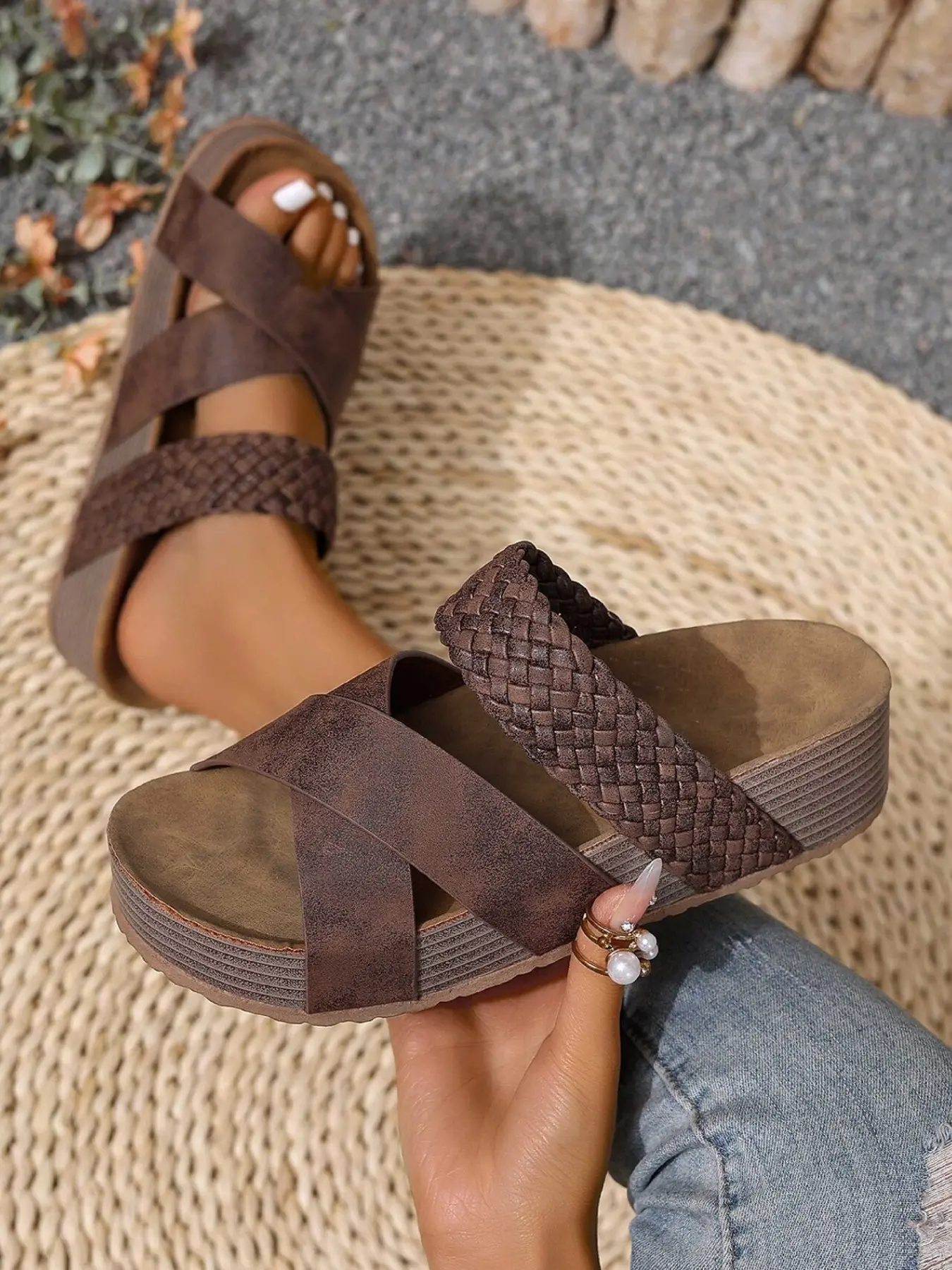 Women's New Slip-On Thick Bottom Beach Fashion Sandals, Braided & Crisscross Sandals Cross Design, Casual Solid Color Slippers for Summer Footwear for Beach