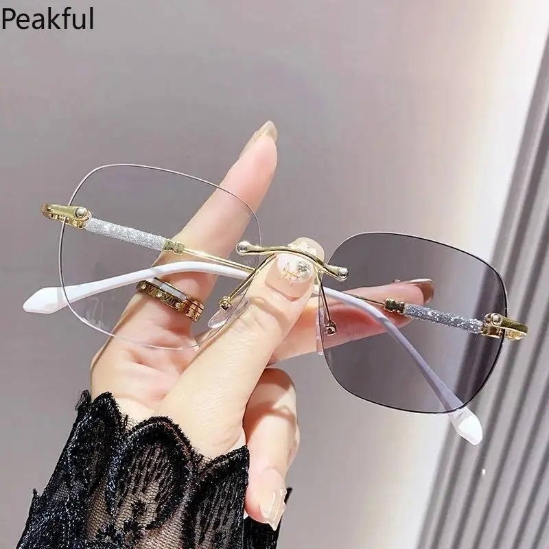 Women's Stylish Rimless Photochromic Anti-Blue Light Glasses - Non-Prescription Computer Eyewear for Screen Eye Care, Computer Work (Sports & Outdoor Sun Protective Use), Rimless Glasses, Female Wear