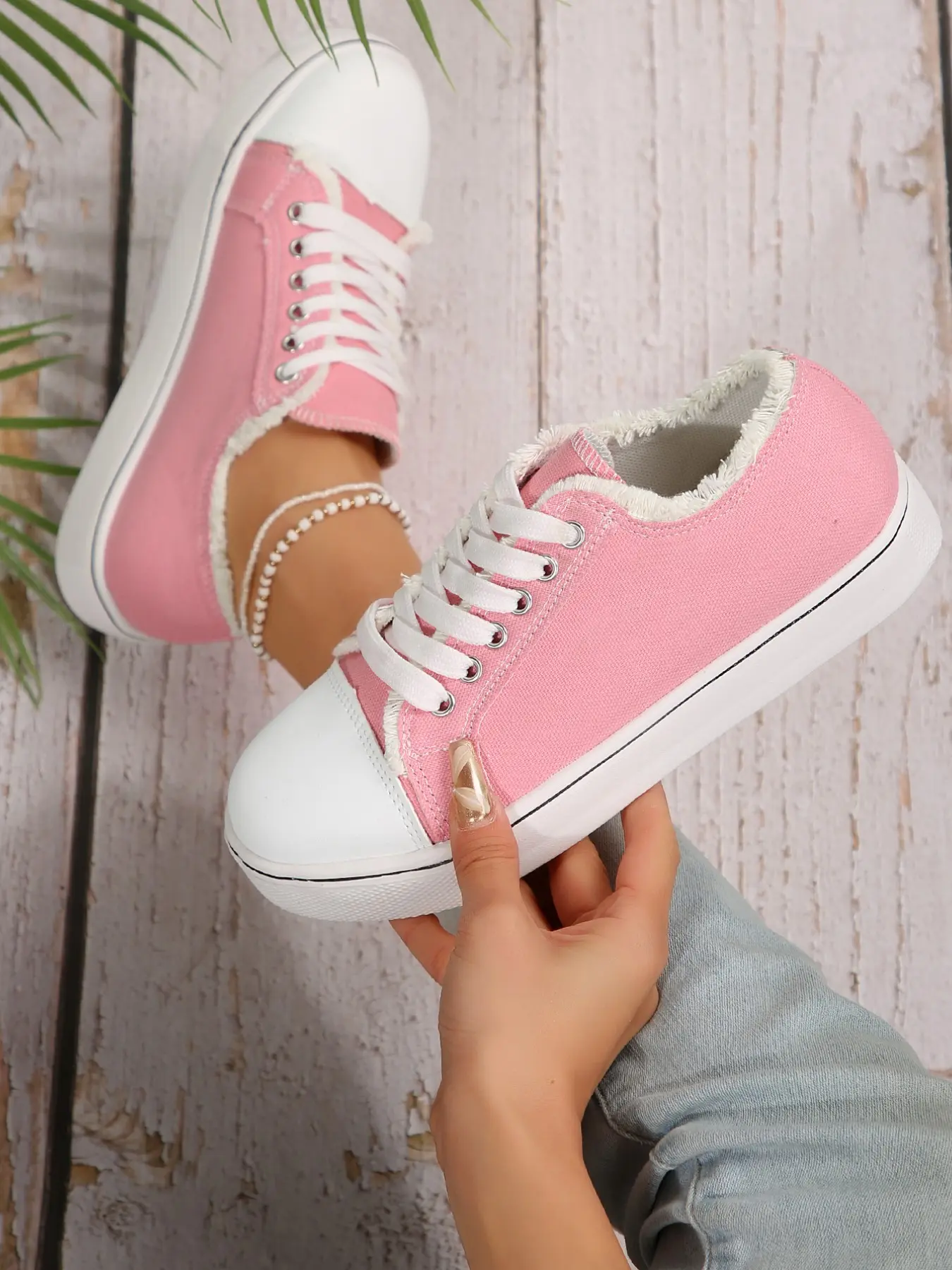 Women's Casual Fashion Canvas Shoes, Low Top Round Toe Lace-Up, Fabric Upper and Lining, Rubber Sole Flat Sneakers, Spring Summer Fresh Style