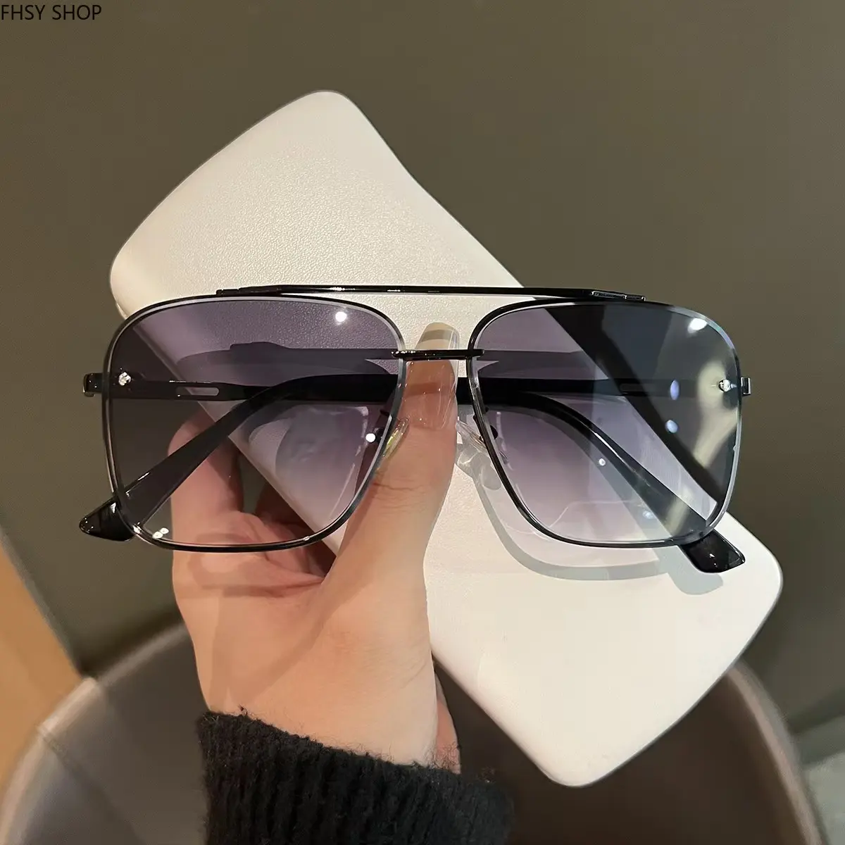 Classic Double Bridge Pilot Sunglasses for Men - 50's Style Retro Chic Protective Eyewear, Transparent Blue Lens, UV400 Broad Spectrum Protection, Lightweight for Driving/OOTD, 50'S Style Retro Men's Sunglasses, Square, Unisex, Stylish Sunglasses, Vintage