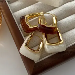 Unique and fashionable retro metal earrings, U-shaped minimalist style earrings for women, 14K Gold-Plated
