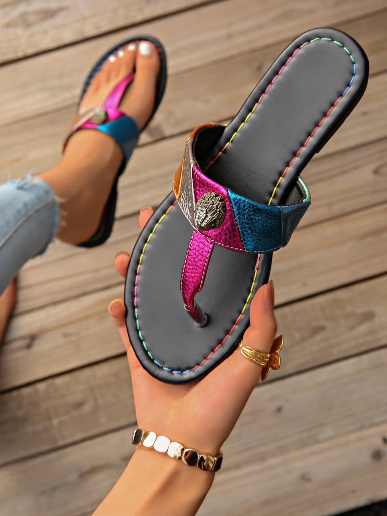 2026 New Colorblock Eagle Head Casual Sandals for Women, Summer Outdoor Rainbow Contrast Toe Posture Slippers, Flat Beach Cool Flip Flops