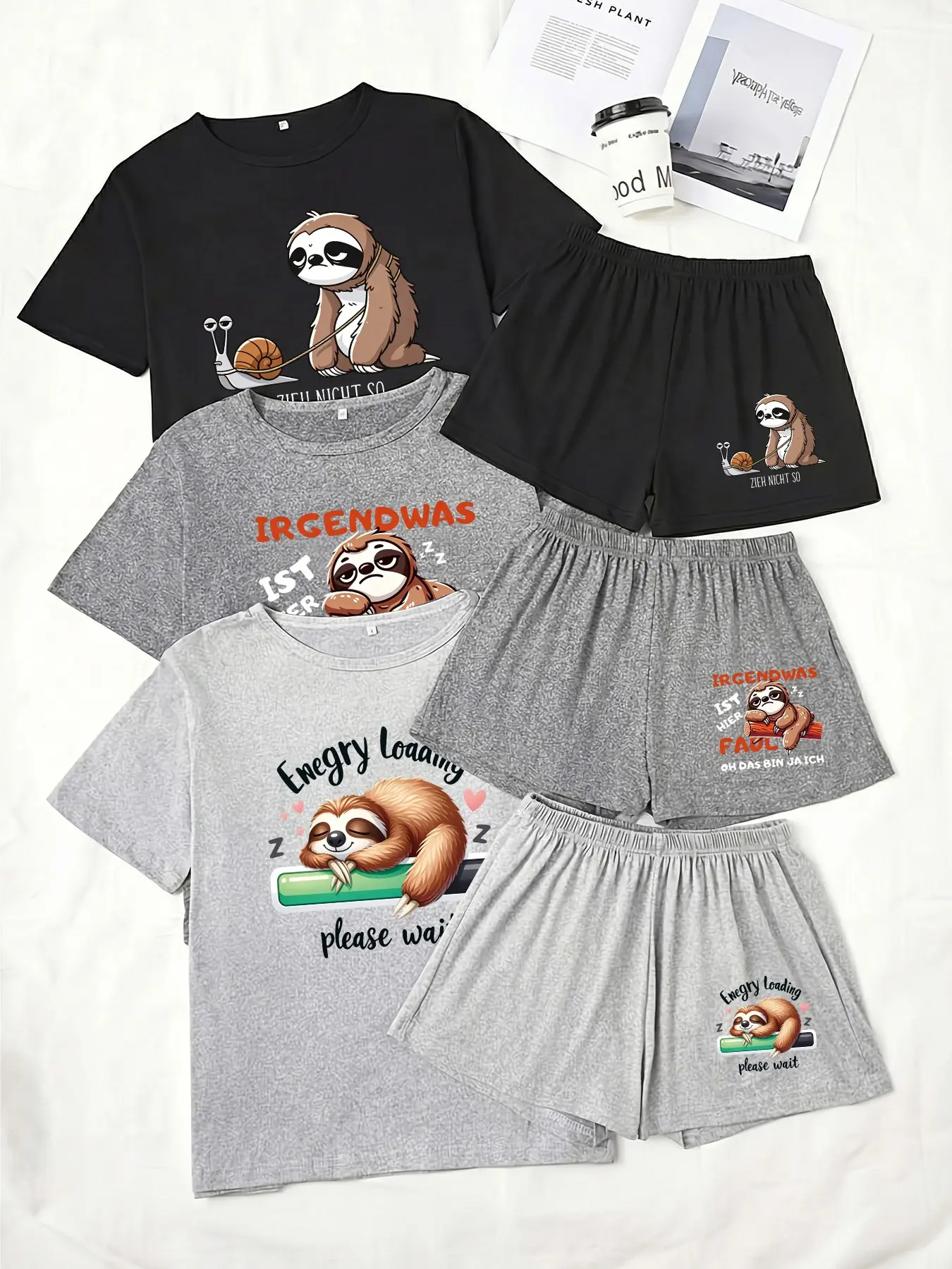 Three-Piece Cartoon Tree Squirrel Print Pajama Set for Women, Loose-Fitting Short Sleeve and Shorts Home Sleepwear, Casual All-Season Comfort
