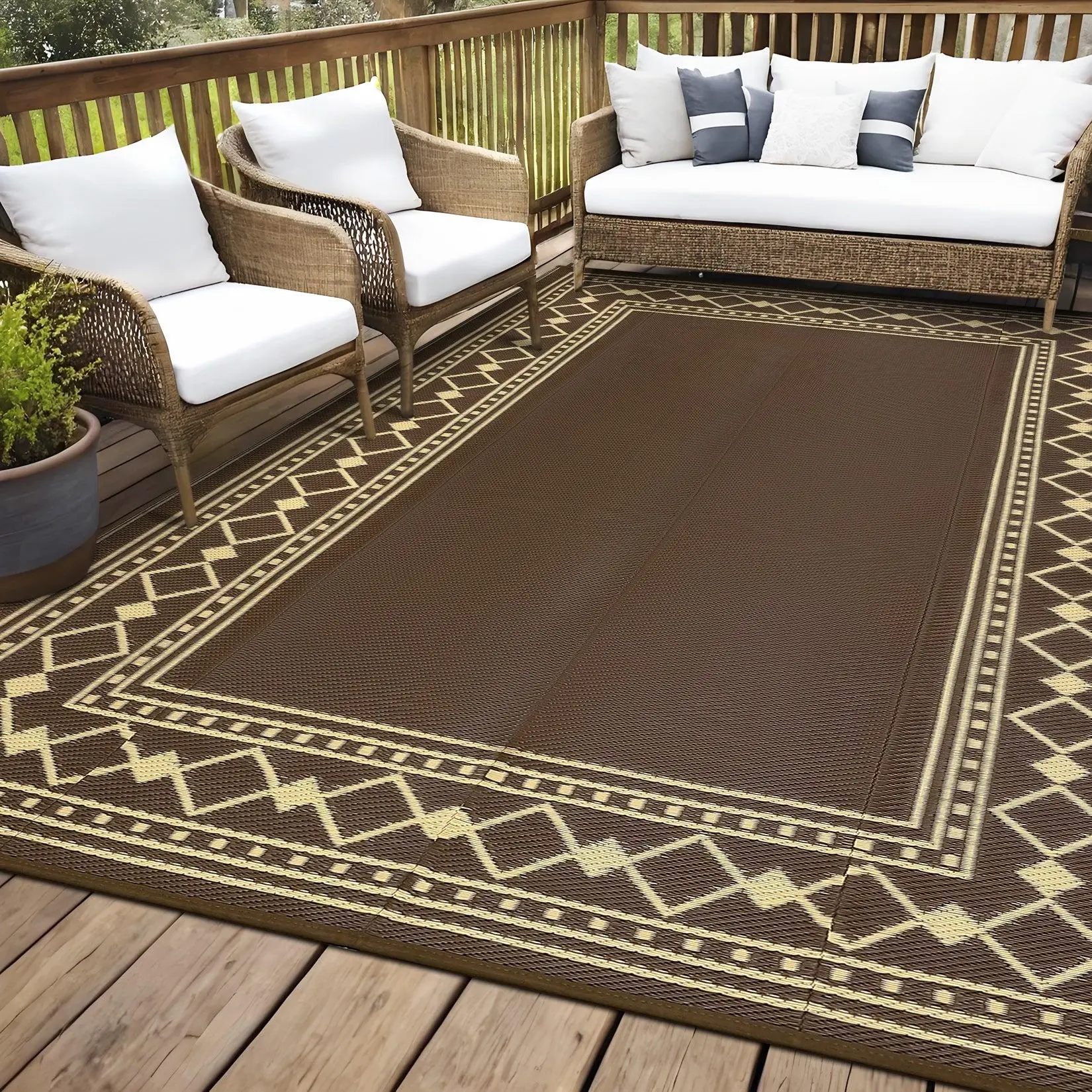 GARVEELarge Outdoor Rug - Waterproof, UV Resistant, Reversible Plastic Straw Rug, Lightweight, Foldable, Ideal for Patio, Deck, Picnic, Camping, Includes Storage Bag and Stakes, Available in Brown and Blue, Multiple Sizes
