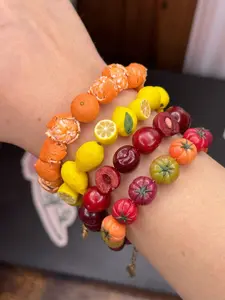 1pc Colorful Fruit Beaded Bracelet for Women, Handmade Mini Fruit Charm Bracelet, Lemon Cherry Orange Tomato Acrylic Beads, Cute Dopamine Jewelry, Summer Beach Vacation Bracelet, Y2K Kawaii Fashion Accessory, Adjustable Gift for Girls