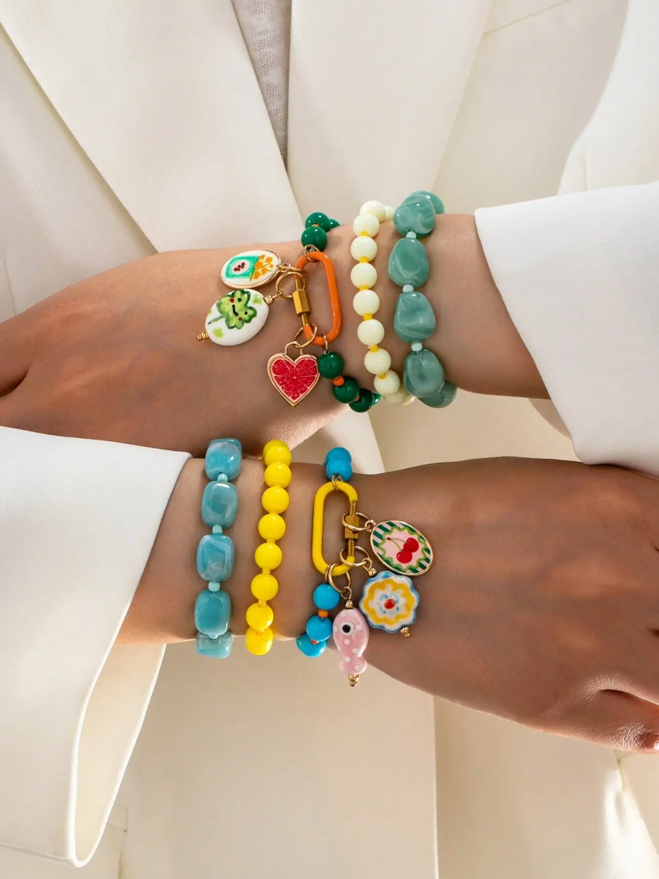 Cute Fruit Frog Fish Pendant Beaded Bracelet Set, Multicolor Acrylic Layered Chain Bracelets, Y2K Summer Sweet Hand Jewelry for Women