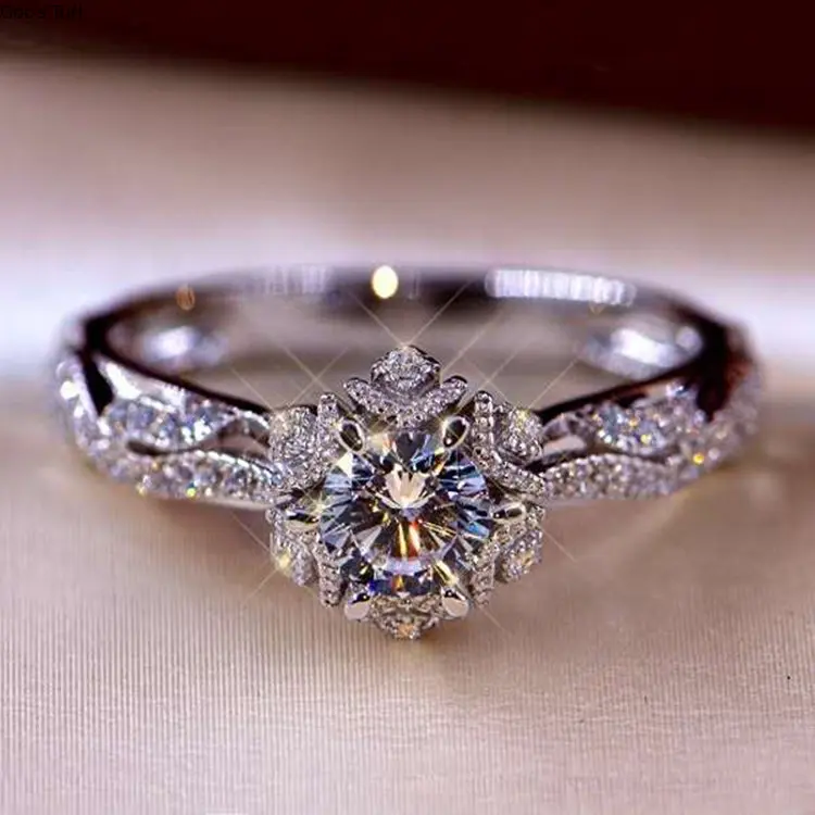 Rings Finger Jewelry Womens Diamond Inlaid Floral Ring Luxury Princess Costume Jewelry Versatile Sparkling Finger Jewelry Ideal For Daily Dating Travel Outfits