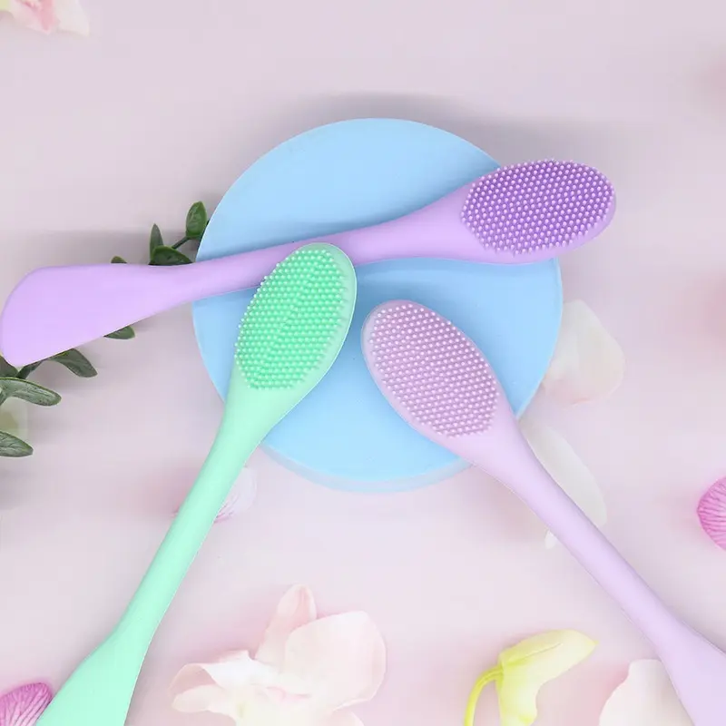 Cross-border silicone facial mask brush, double-headed cleaning brush, special tool for applying mud mask, cleaning scraper, silicone facial mask stick