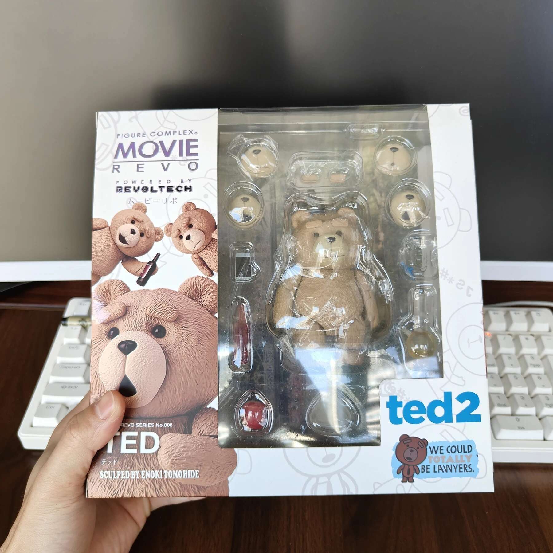 Boxed Bear Figure Movie TED 2 Ted Action Figure Model Toys 10cm Joint Movable Doll Creative Birthday Gift.