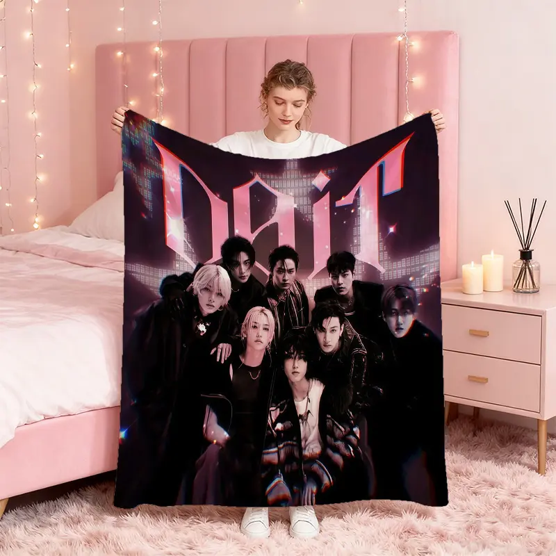 K-pop SKZ Member Neon Light Creative Theme Flannel Blanket - Pattern Digital Print Flannel Throw Blanket, Soft and Warm, Reusable Nap Blanket, Perfect Gift for Valentine's Day, Easter, , St. Patrick's Day, Halloween, Christmas, Suitable for Sofa