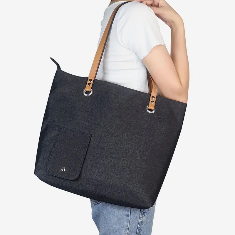 Portable Wine Canvas Bag, Beach Tote with Hidden Insulated Compartment, Cooler Bag for Picnic, Beach and Camping, Convenient Handbag for Outdoor Activities