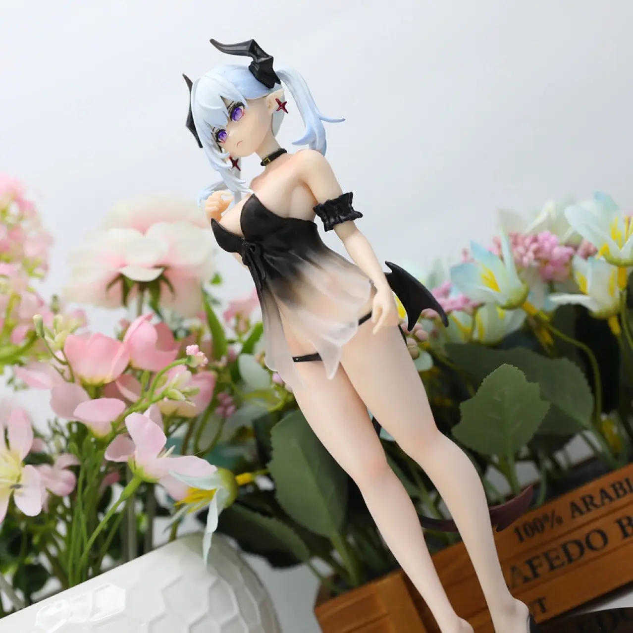 Elegant Anime Vampire Statue, Hair Horns Bat Wings, PVC Collectible Figure, Ideal Gift for Anime Fans, Perfect Display Decor, Figurines For Collectors, Desktop Decor Figures