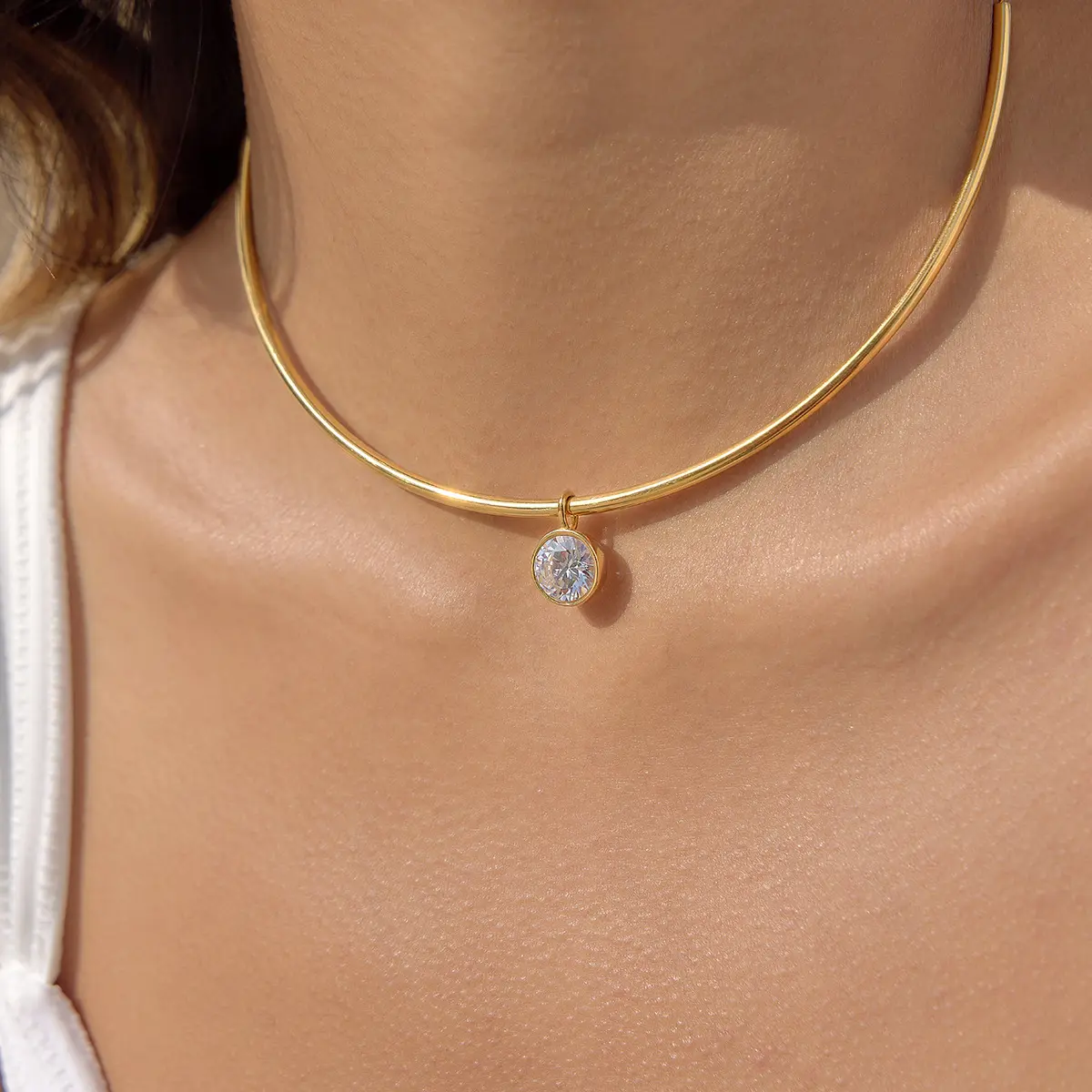 Zircon pendant stainless steel collar women's high-end titanium steel necklace accessories women's light luxury niche jewelry stack
