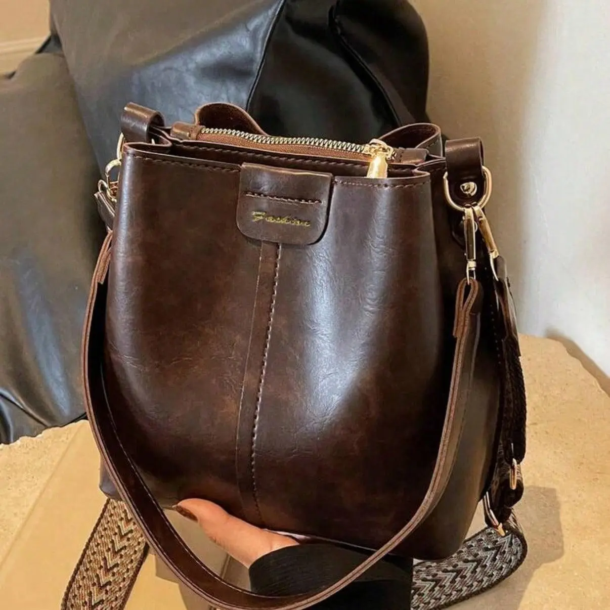 Women's Retro Bucket Handbag - High-End, Versatile, Solid Color, Vintage Niche Design with Removable Woven Wide Shoulder Strap, Crossbody/Shoulder Bag, Suitable for Work, Daily Outings, Dates, Handbags For Women