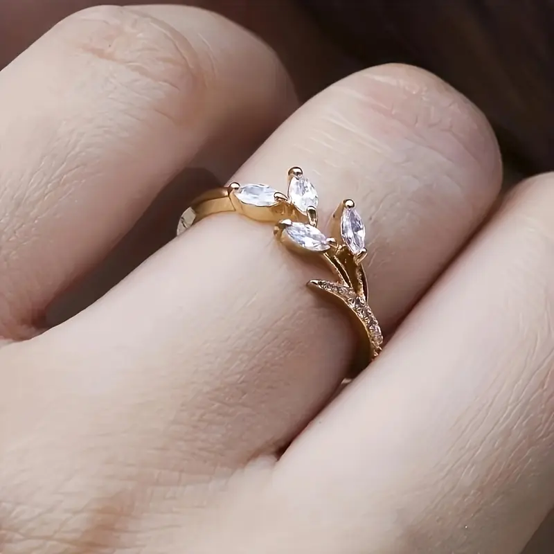 Exquisite Synthetic Zirconia Leaf Rings Golden Fairy Rings for Women Engagement Wedding Rings Jewelry Daily Casual Gift Accessories