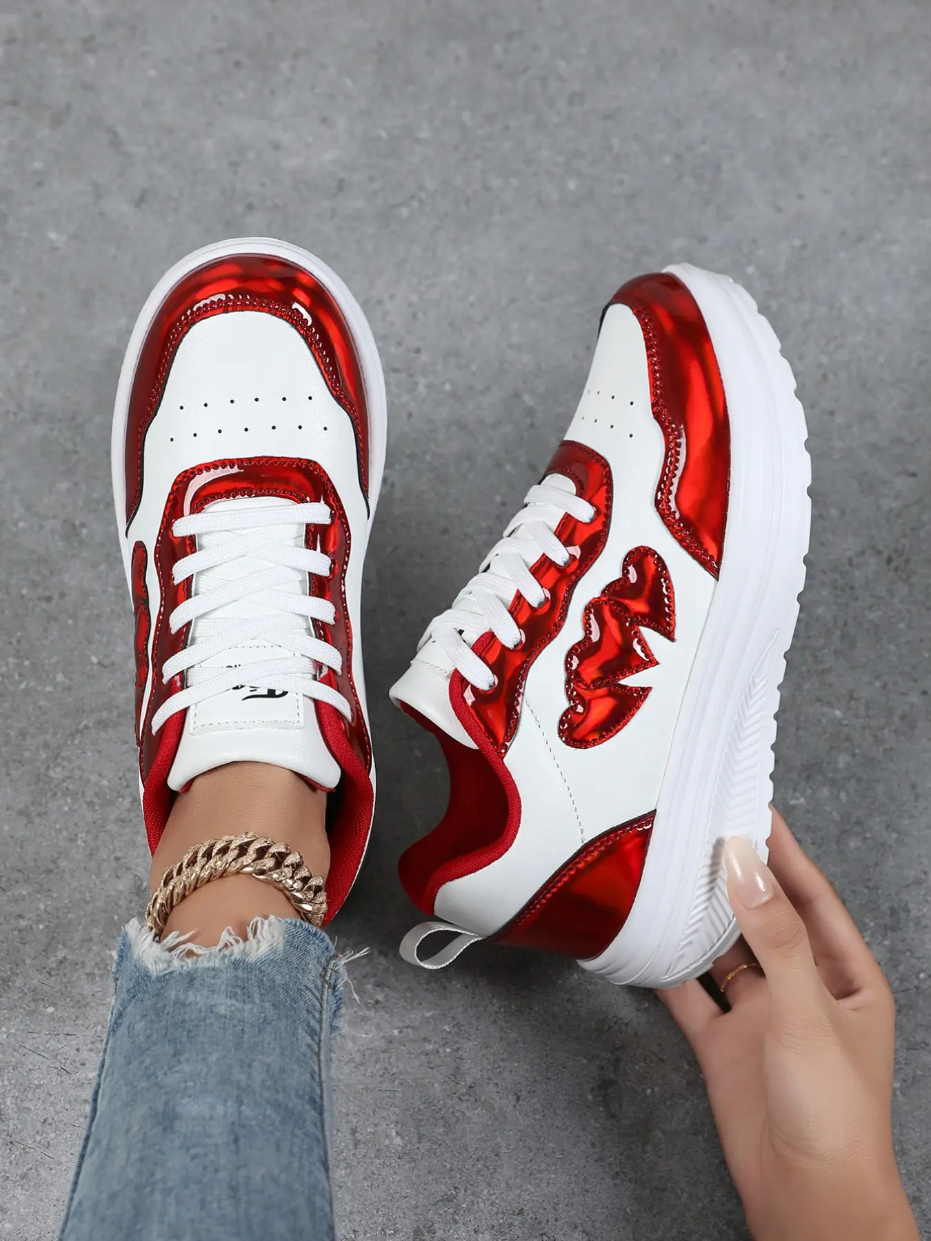 Women's Flatform Shoes, Low Top Heart Pattern, PU Leather, Rubber Sole, Casual Style, Round Toe Trainers, All Seasons, Trendy and Versatile