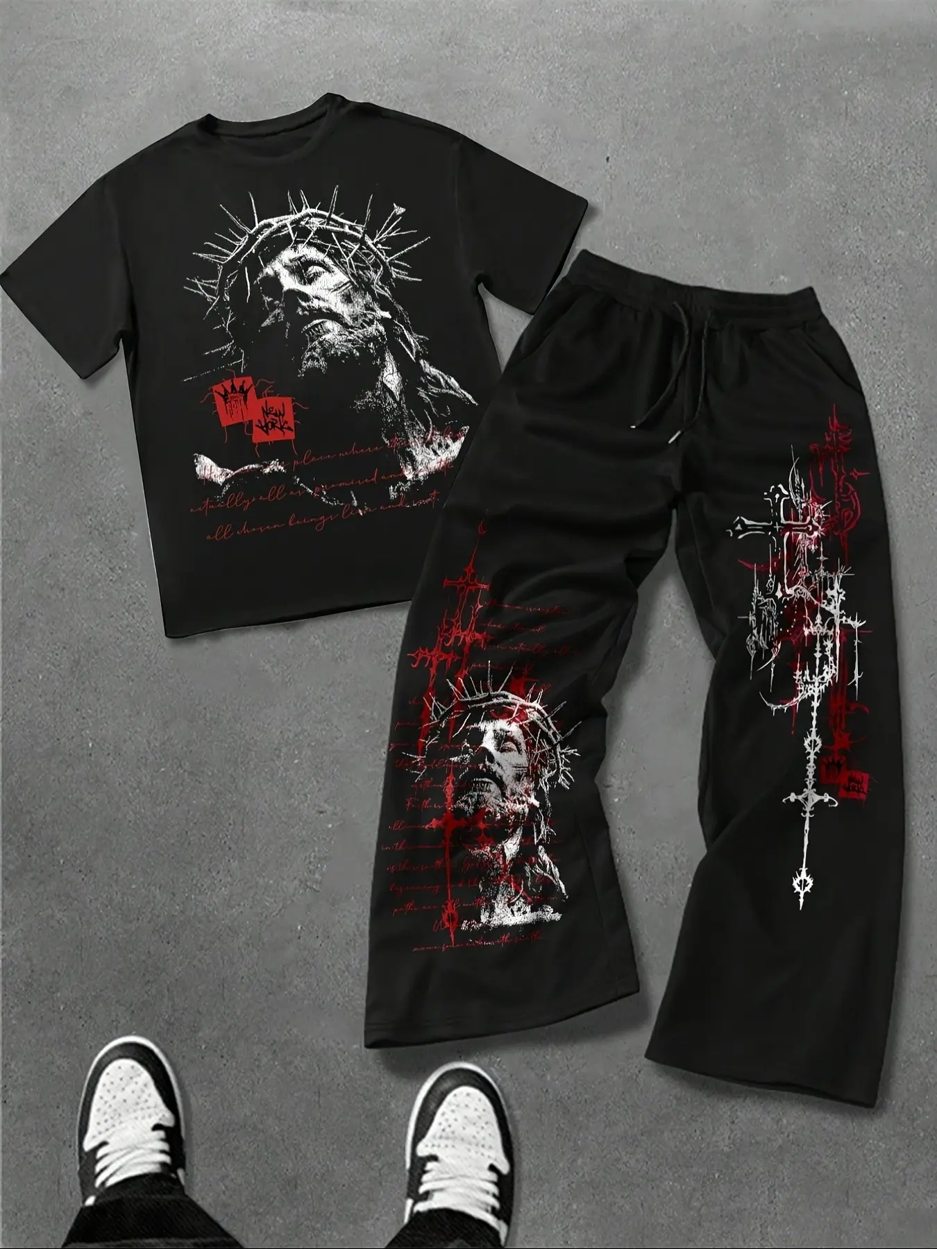 Men's Gothic Two-Piece Set, Thorn Jesus Graphic Tee + Asymmetric Cross Sweatpants, Dark Fashion for Rock Concerts, Skateboarding, Campus Wear