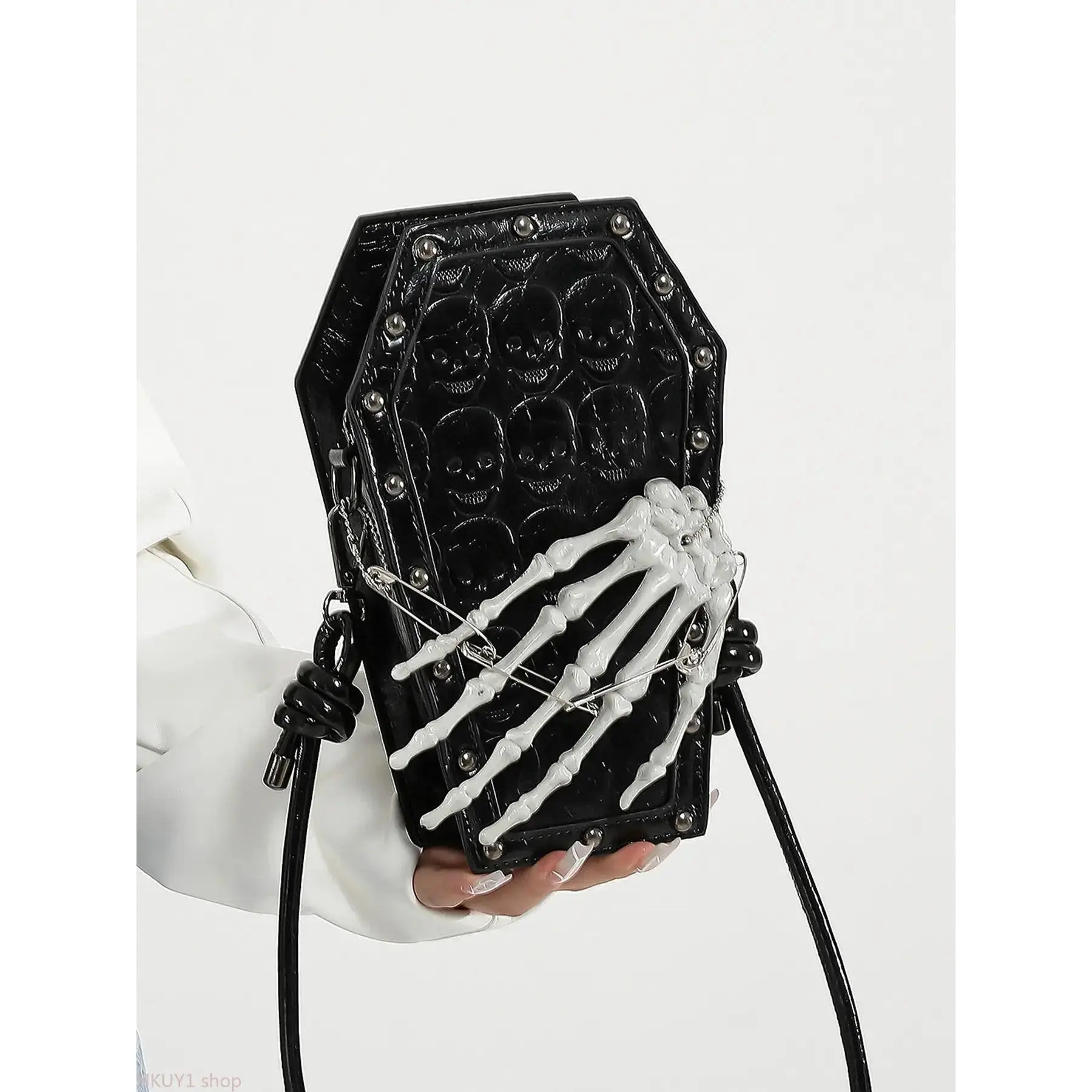Unisex Gothic Skull Coffin Crossbody Messenger Bag Skeleton Bone Hand 3D Relief Embossed Punk Rivet Coffin Shaped Shoulder Bag Adjustable Strap Halloween Cosplay Streetwear Party Y2K Aesthetic Niche Design Fashion Handbag