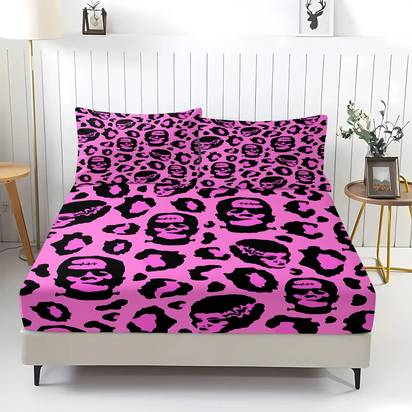Pink Leopard Frankenstein Monster Horror 3‑Piece Fitted Sheet Set, No Filling Included, All‑Season Breathable Bedding Set, Decor for Horror Themed Family Airbnb, Gothic Boutique Inn, Halloween Vacation Cabin, Print Bedding, Bed Sheets, Bedsheet