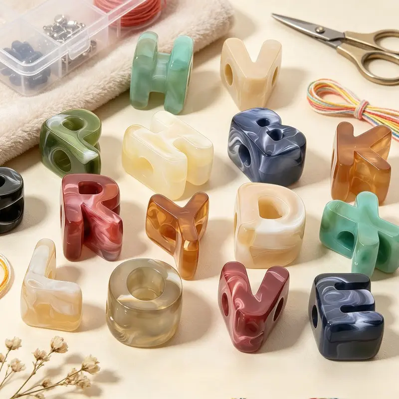 50pcs Acrylic Large Hole Letter Beads DIY Beads Handmade Bead Beads 26 English Letters Mixed Dispersion Beads Mobile Phone Chain Bag Hanging Keychain Additions Letter Random