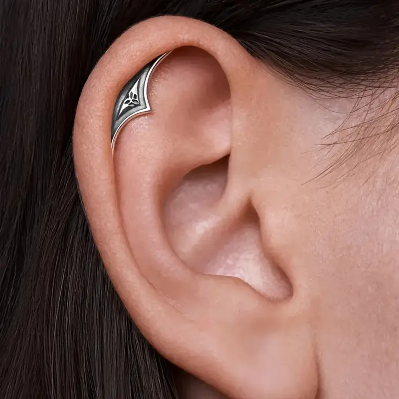 2 Pack Gothic Vintage Cartilage Earrings, Unisex Zinc Alloy Spiral Studs with Curved Fit, Floral Inlay & Anti-Loss Screw Back, Anti-Loss Back, Daily Wear, Helix Contour