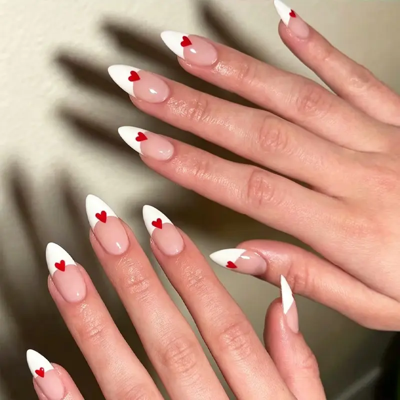 24 Pcs Medium Almond Nails, Simple French Heart False Nails, Nude Base, Reusable Manicure Set, Enhance Your Style
