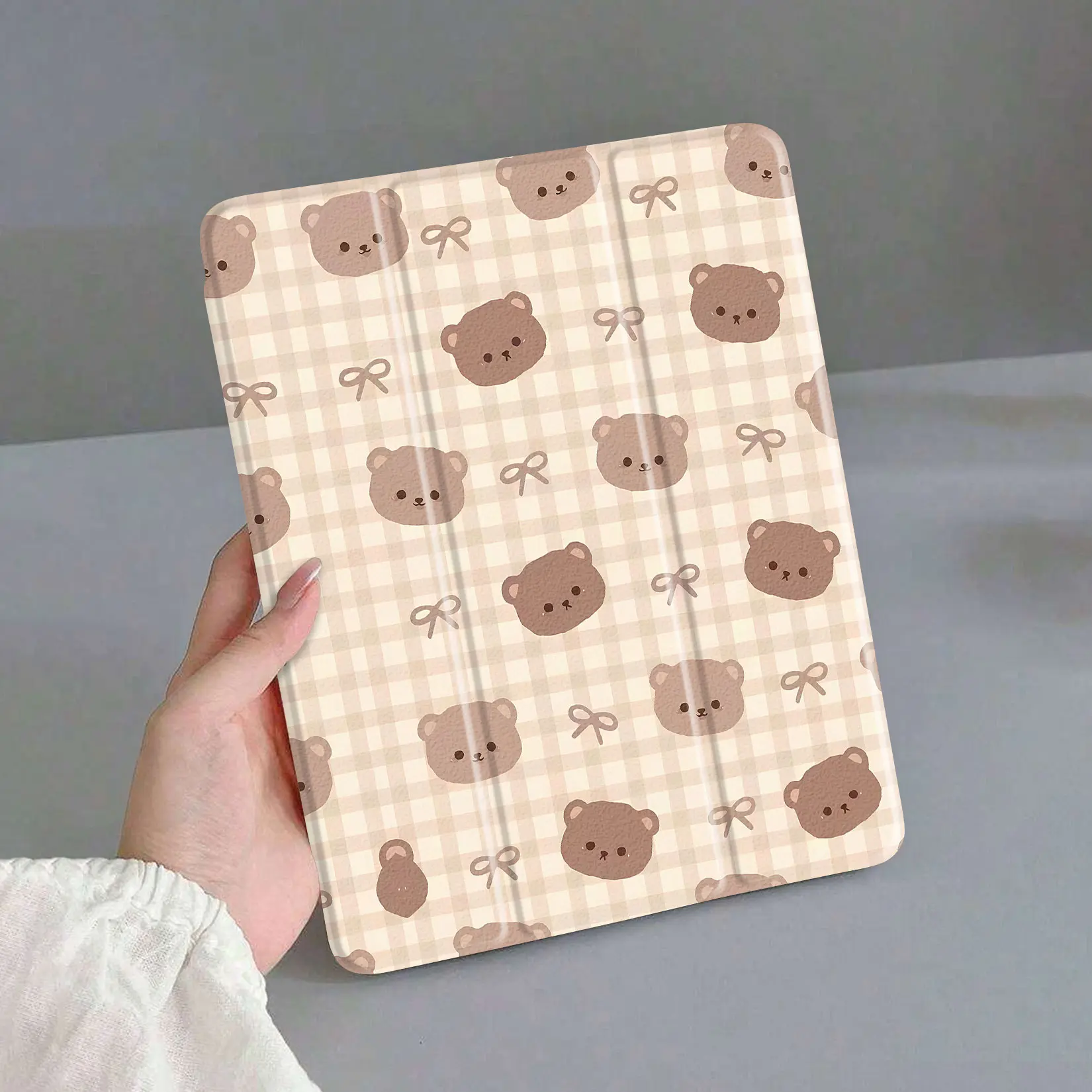 Cute Bear Pattern Fabric – Soft cotton material, ideal for quilting, crafting, and DIY projects, perfect for children's rooms and cozy home decor, adds charm to any design.