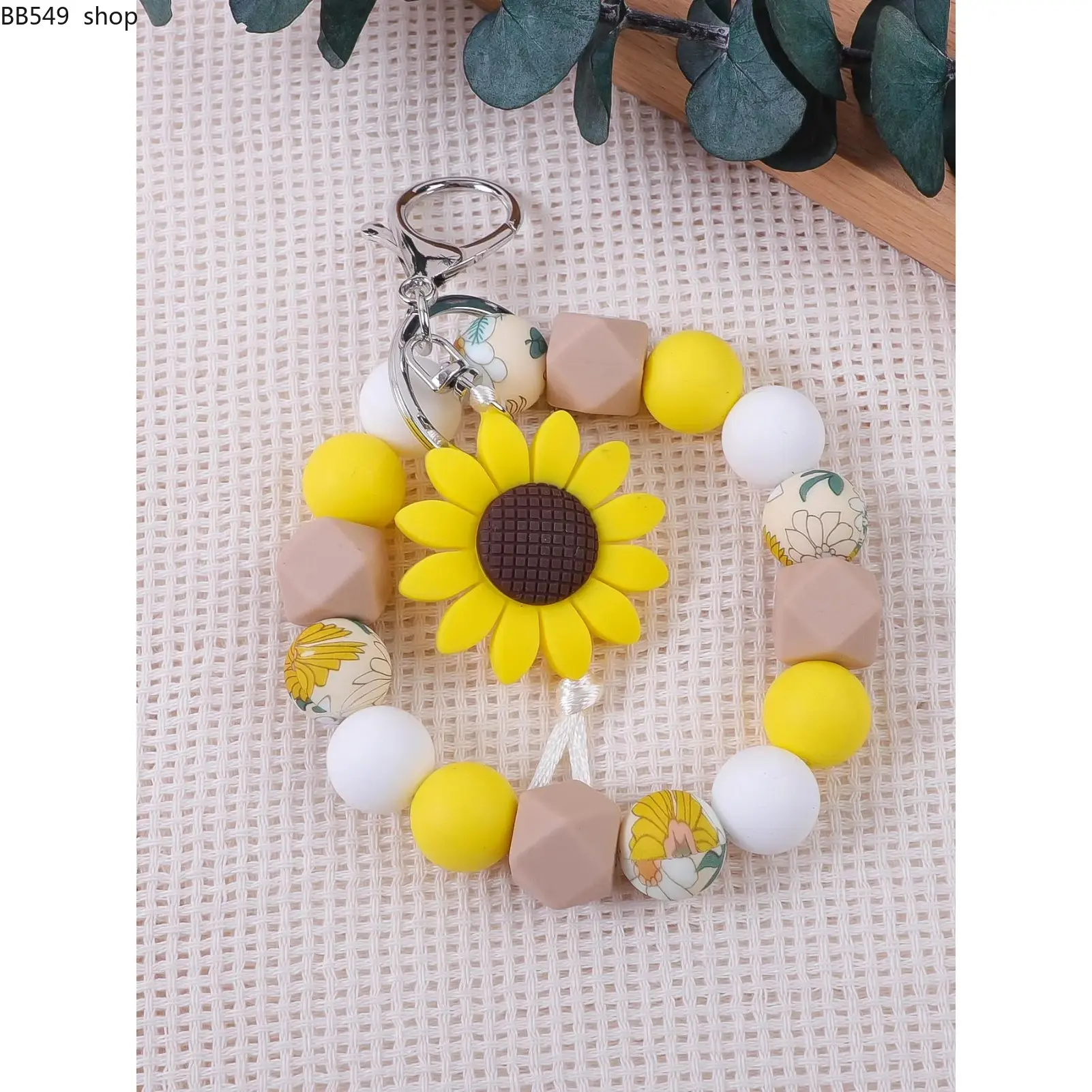 Sunflower Design Silicone Beaded Keychain, Floral Pattern Keychain, Cute Keychain for Women & Men, Fashion Accessories for Daily Use, Trendy All-match & Exquisite Keychain for Birthday Gift, Stylish Keychain, Keychain for Bags, Cute Keychain Accessory