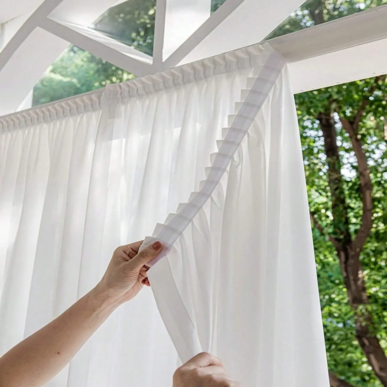 1pc Modern Simple Aesthetic Translucent Non-Transparent Removable Self-Adhesive Glass Window Film, Scratch Resistant For Rental House