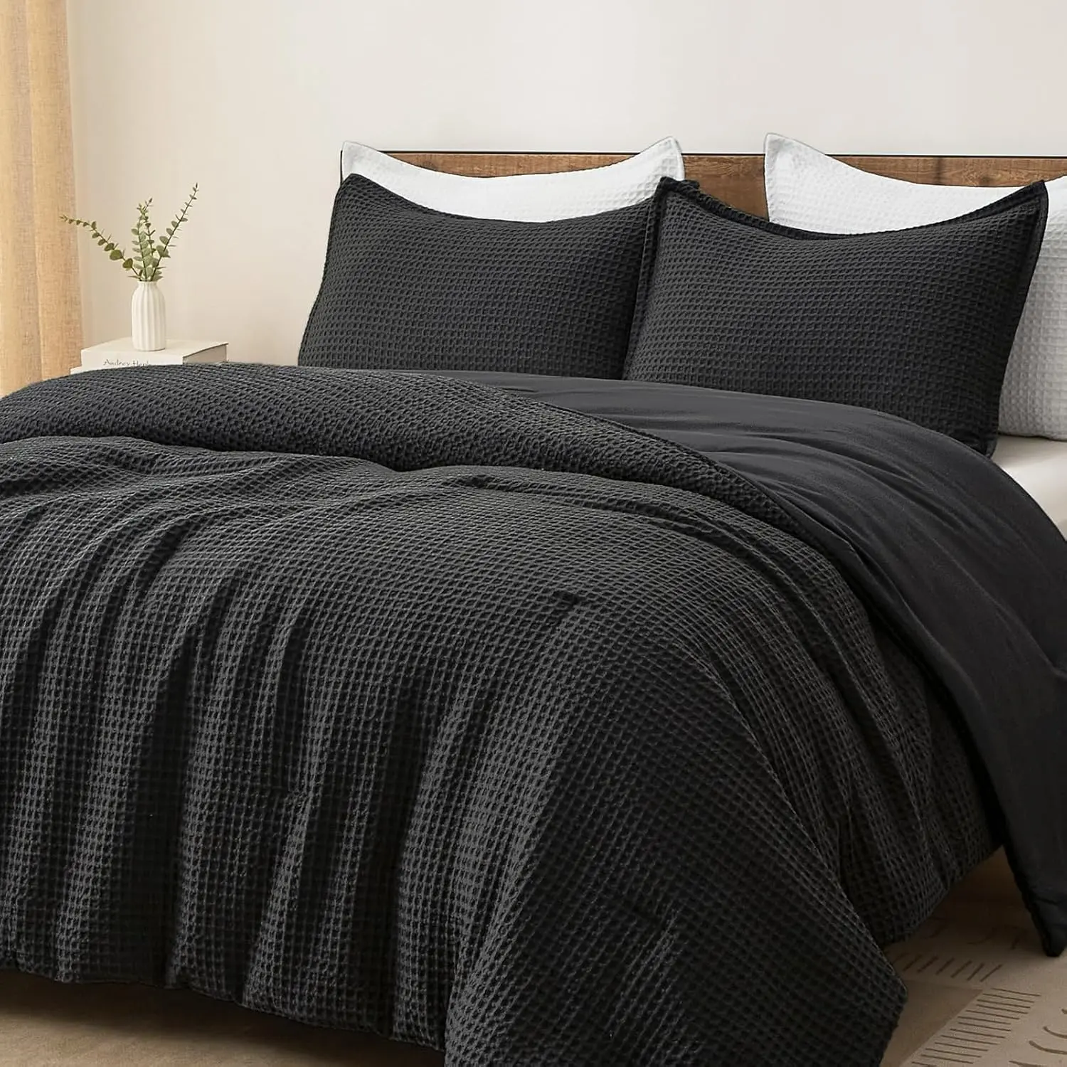 King Size Solid Polyester Soft Waffle Weave Comforter Set, 3-Piece Lightweight Breathable Snag-Resistant Bedding Set with 1 Comforter and 2 Pillow Shams, Black