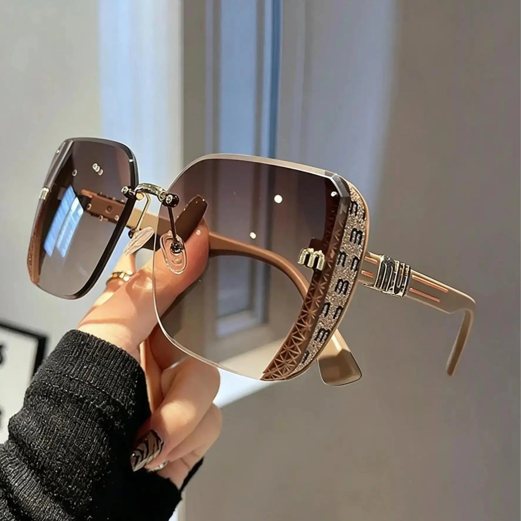 Stylish Retro Statement Frame Glasses, Large Polycarbonate Decorative Lenses for Photography & Daily Wear, Stylish Sunglasses, Retro Frame