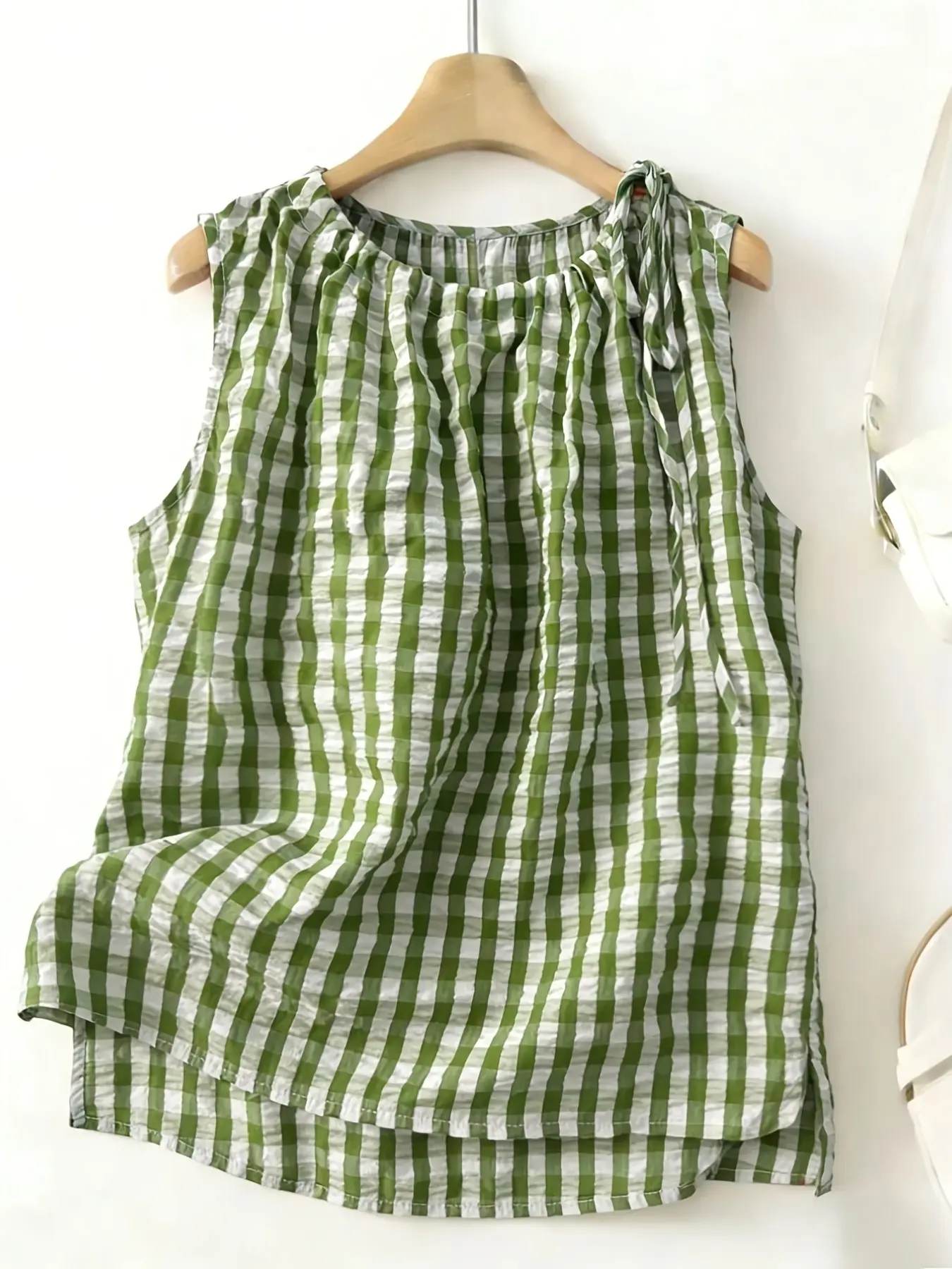 Plus Size Plaid Sleeveless Blouse Lightweight Casual Tie-Detail Ruffled Ruched Loose Fit Top, Y2K Vintage Clothes Summer Daily Wear, Trendy Retro Tops, Comfortable Relaxed Fit Casual Ensembles, Stylish Plaid Detail Party Casual Wear