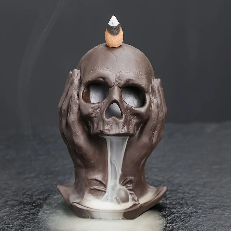 1PC Halloween Skull Backflow Incense Burner, Purple Clay Hand-Held Skull Incense Holder, Gothic Waterfall Smoke Incense Censer, Home Decor Ornament