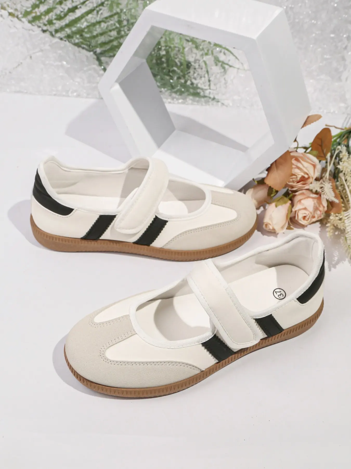 New Summer Women's Velcro Casual Shoes, Soft Leather Material, Breathable Design, Comfortable Daily Wear, Plain Pattern, Less Than Ankle Height, Casual Low Top