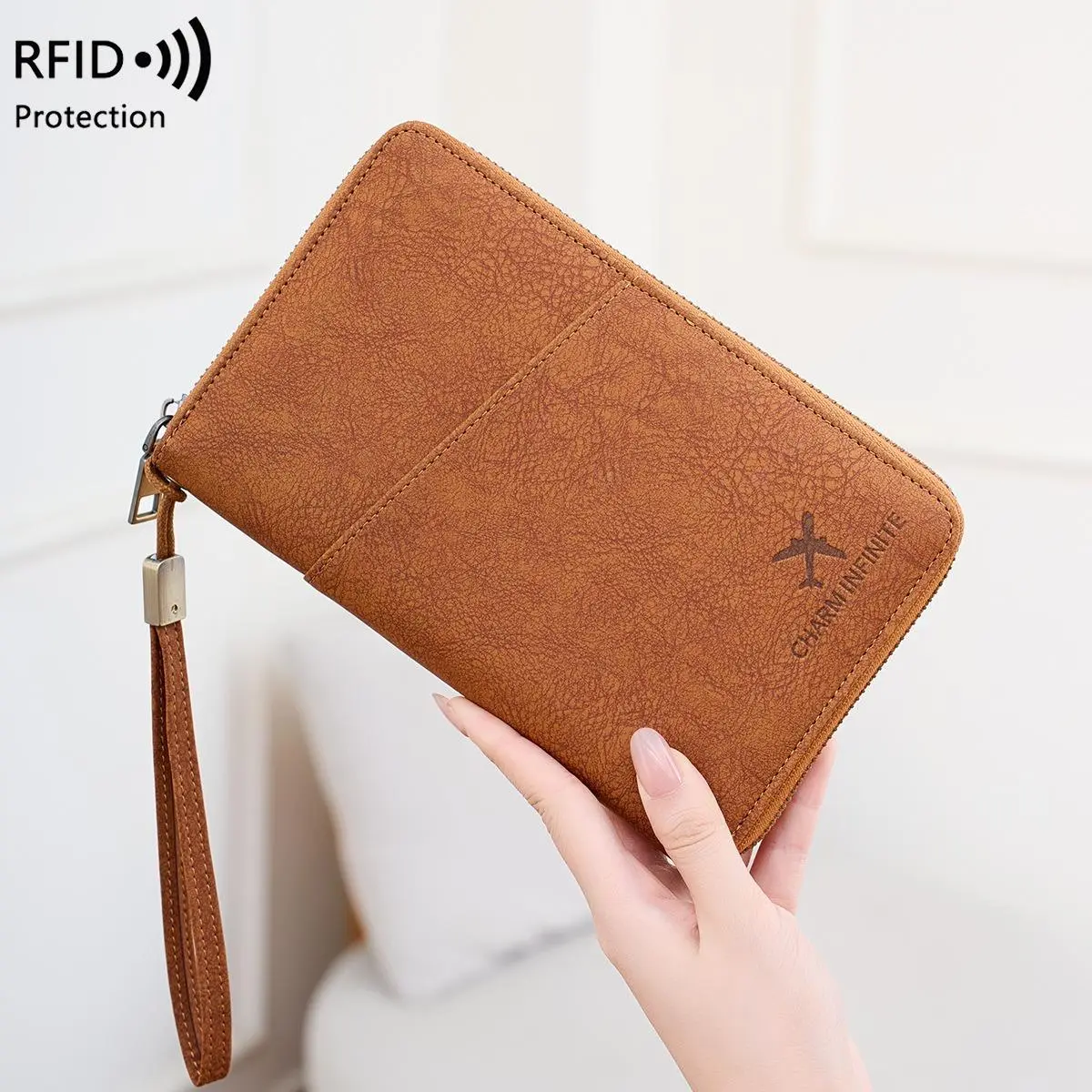 RFID Blocking Passport Holder with Zipper – Multi-Pocket Travel Organiser for 5 Passports, Cards and Travel Documents, Detachable Wristlet Wallet for Women