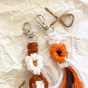 60PCS Keychain Making Kit, Including 30PCS Keychains Clips Hooks and 30PCS Key Chain Rings, Lobster Claw Clasps with Keychains Rings Accessories for Jewelry Making