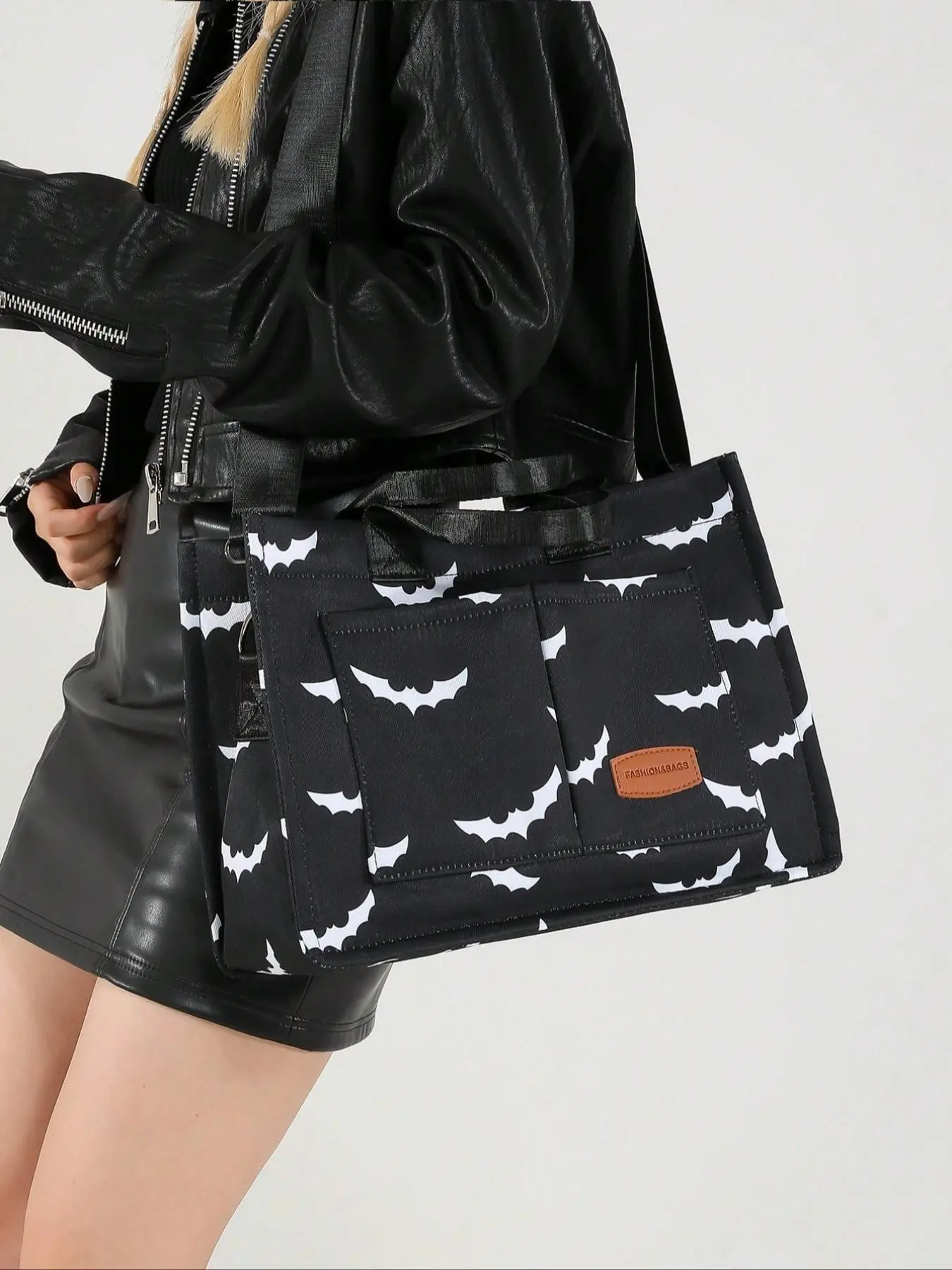 Large capacity bat patterned tote bag, versatile single shoulder or crossbody bag, suitable for commuting, stylish and practical design, for school, business trips, Halloween gift giving