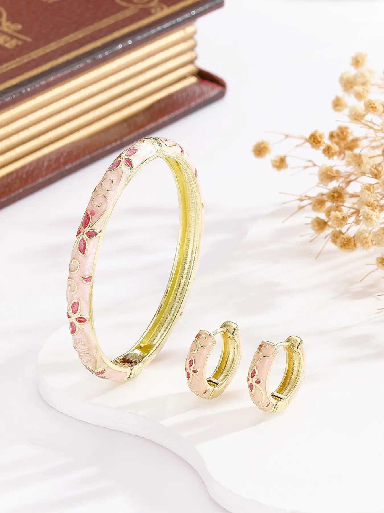 2Pcs Vintage Pink Cloisonne Enamel Jewelry Set for Women Red Flower Floral Gold Plated Brass Hinged Bangle Bracelet Huggie Hoop Earrings Retro Cottagecore Coquette Aesthetic Accessories Gift for Her